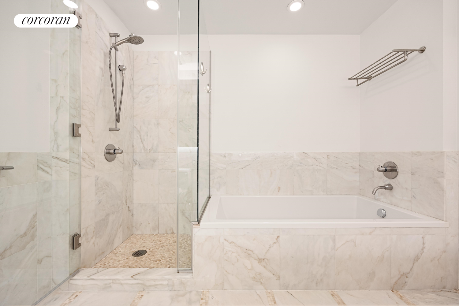 #11 photo, 200 CHAMBERS Street, マンハッタン Tribeca , NY 10007