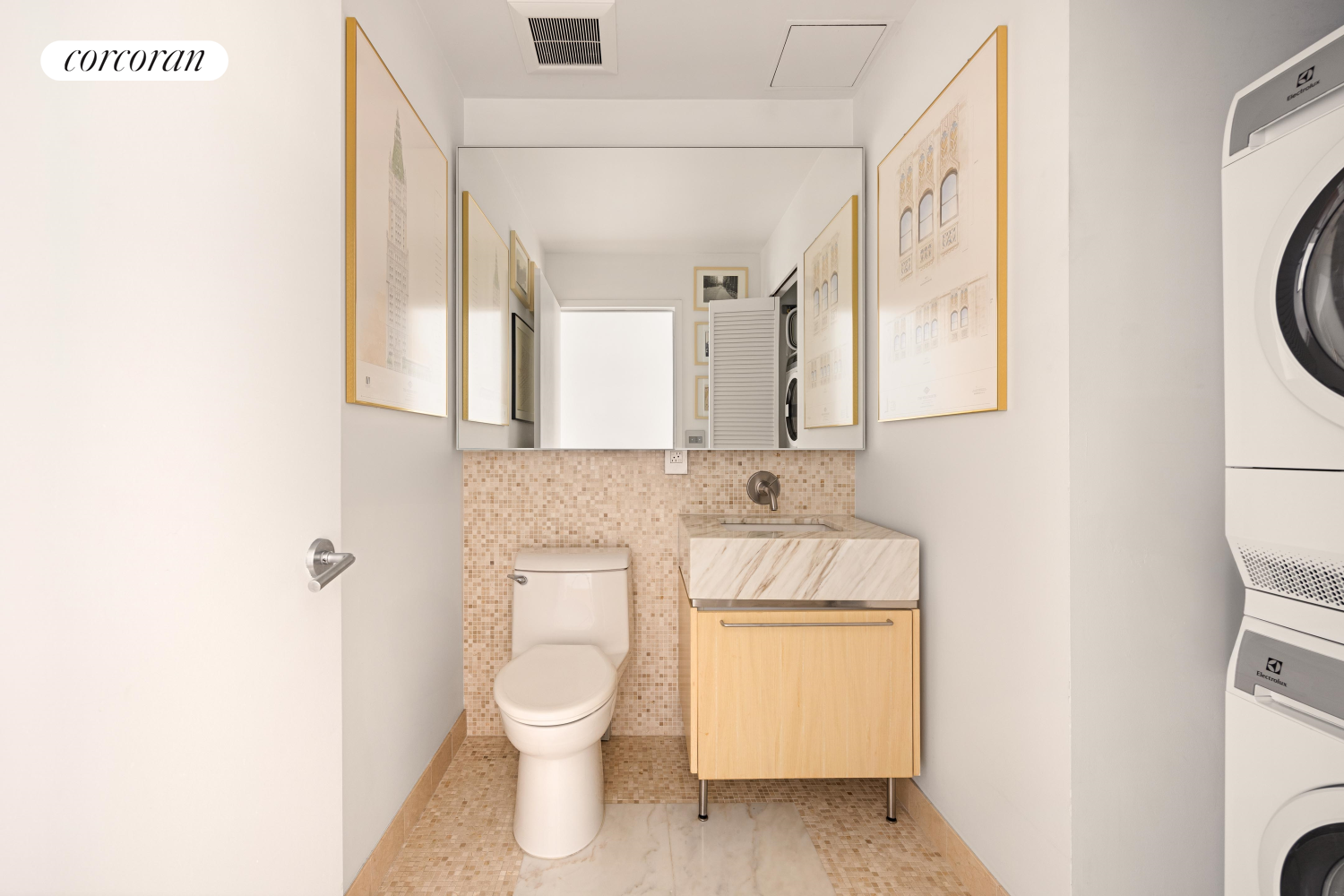 #14 photo, 200 CHAMBERS Street, マンハッタン Tribeca , NY 10007