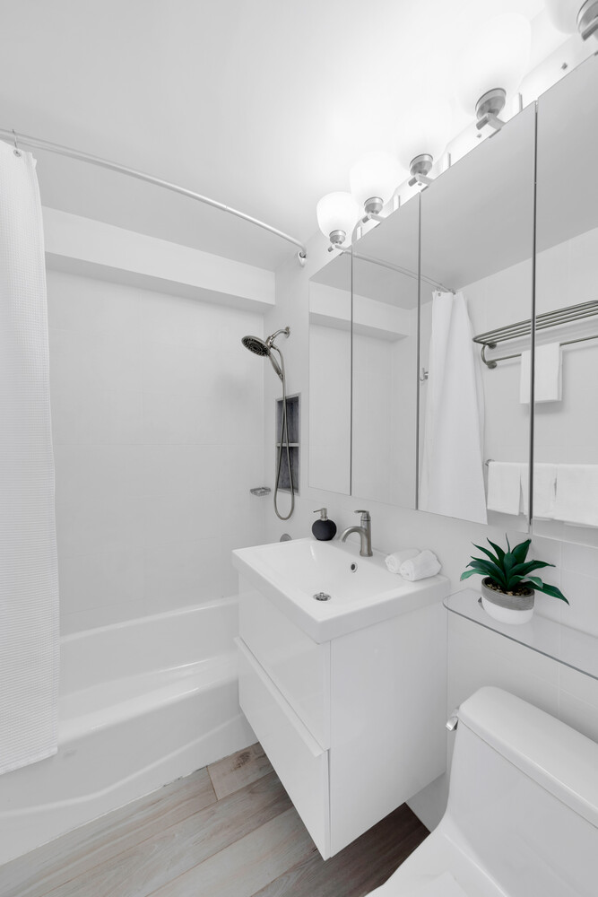 #9 photo, 345 E 73RD Street, Lenox Hill , NY 10021