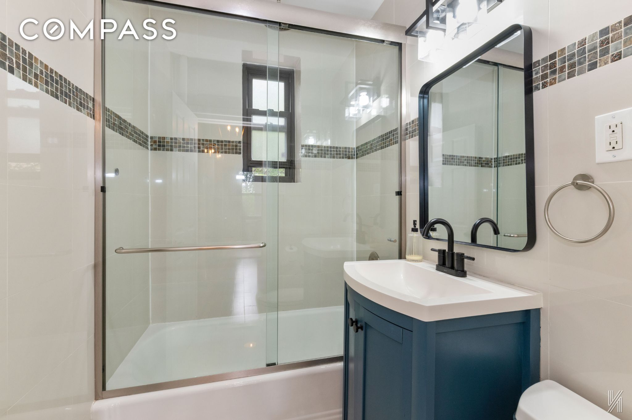 #14 photo, 22-31 77th Street, Astoria , NY 11370