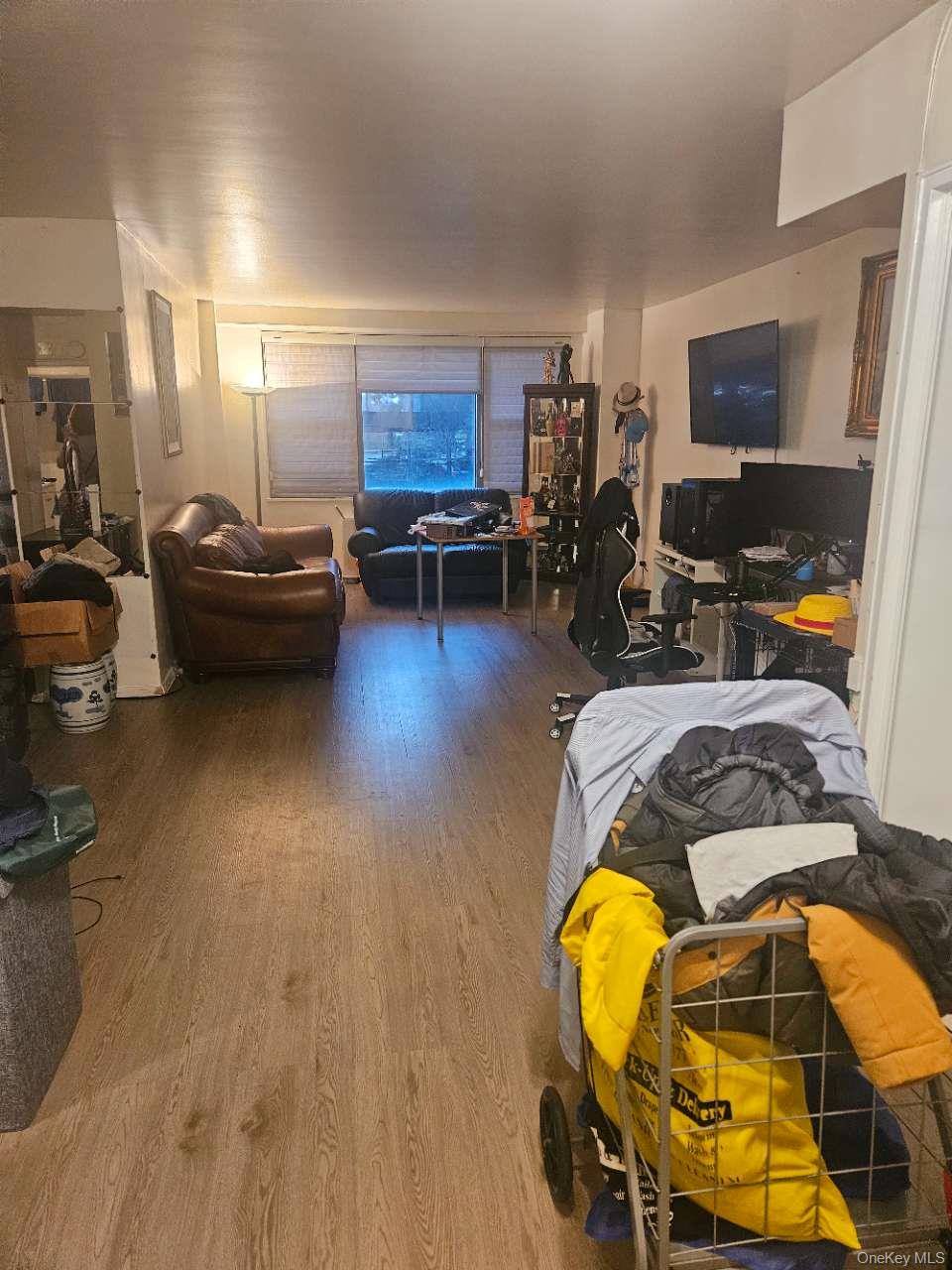 #4 photo, 61-20 Grandcentral Parkway, クイーンズ区 Forest Hills , NY 11375