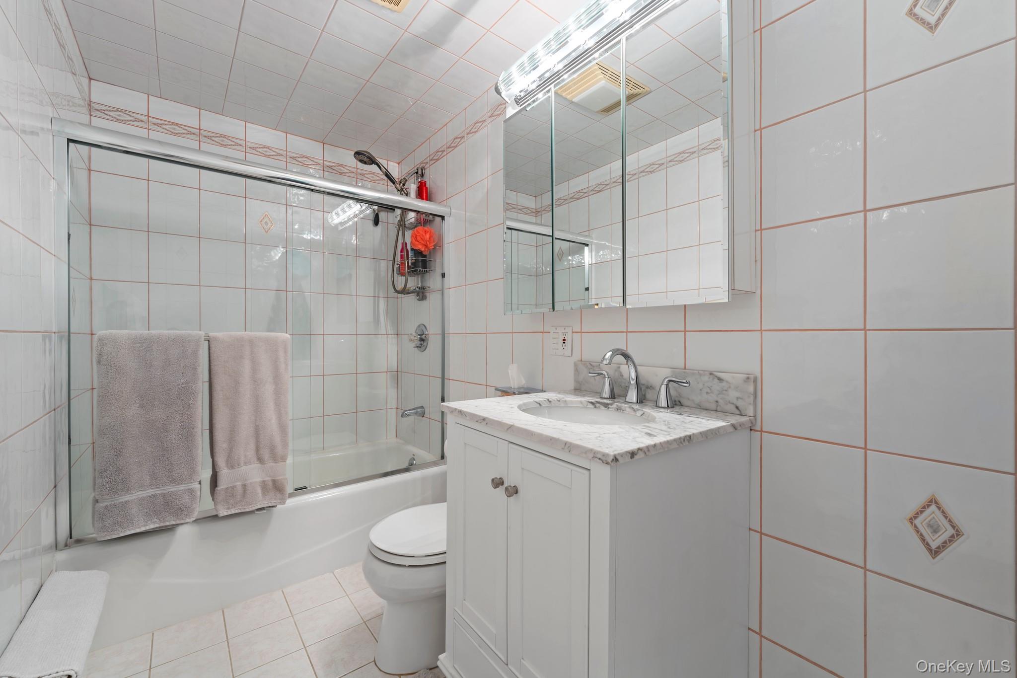 #10 photo, 6973 Juniper Boulevard, Middle Village , NY 11379