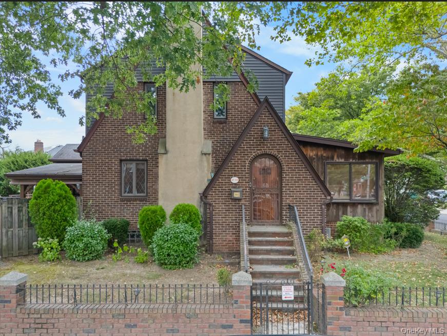 #1 photo, 47-69 195th Street, Flushing , NY 11358