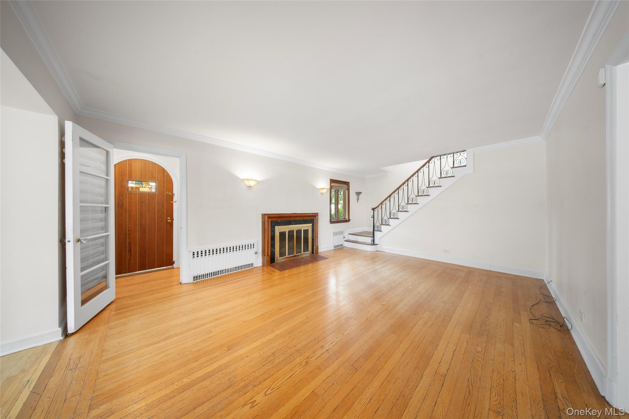 #4 photo, 47-69 195th Street, Flushing , NY 11358