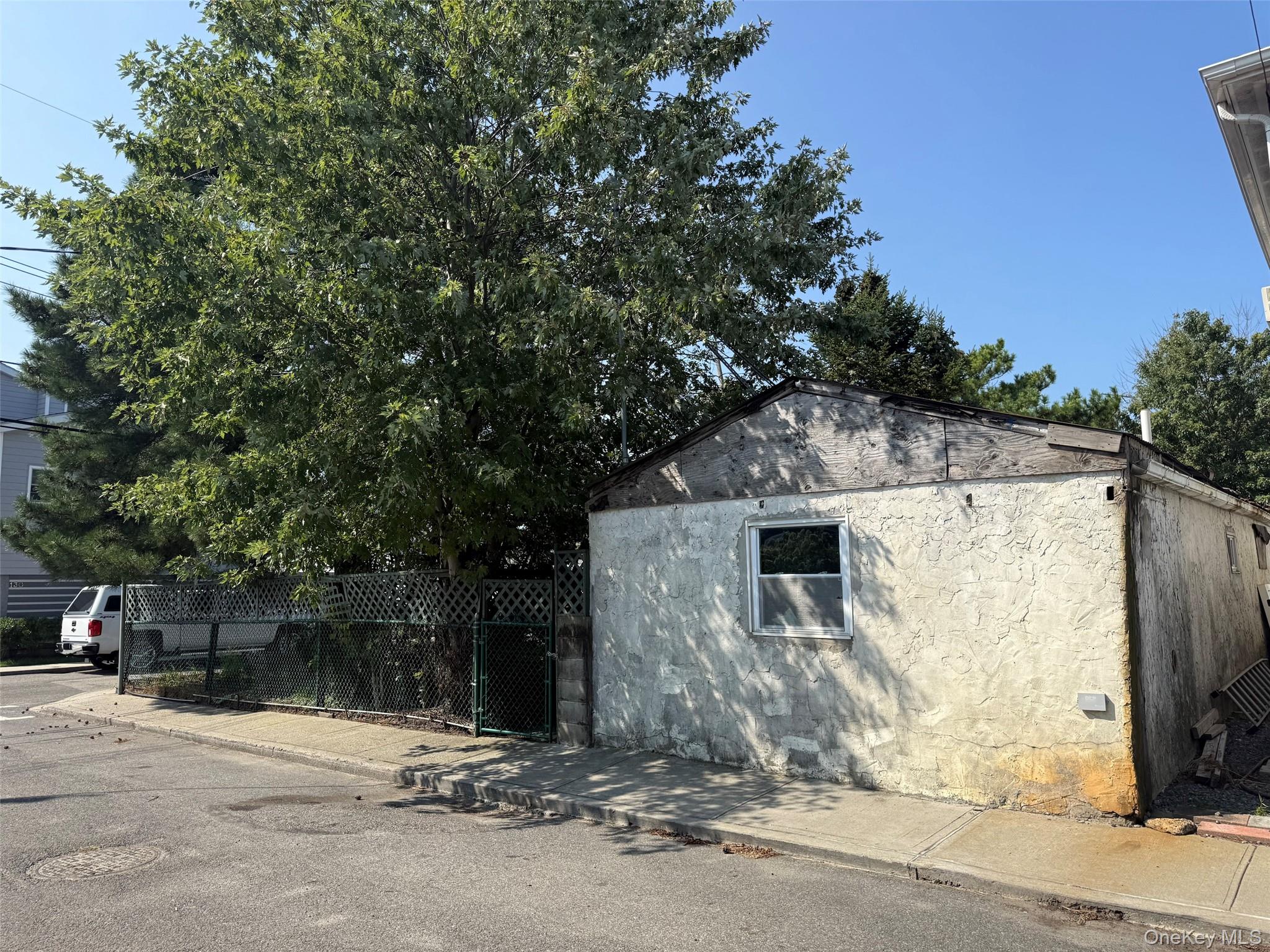 #3 photo, 815 Walton Road, クイーンズ区 Broad Channel , NY 11693