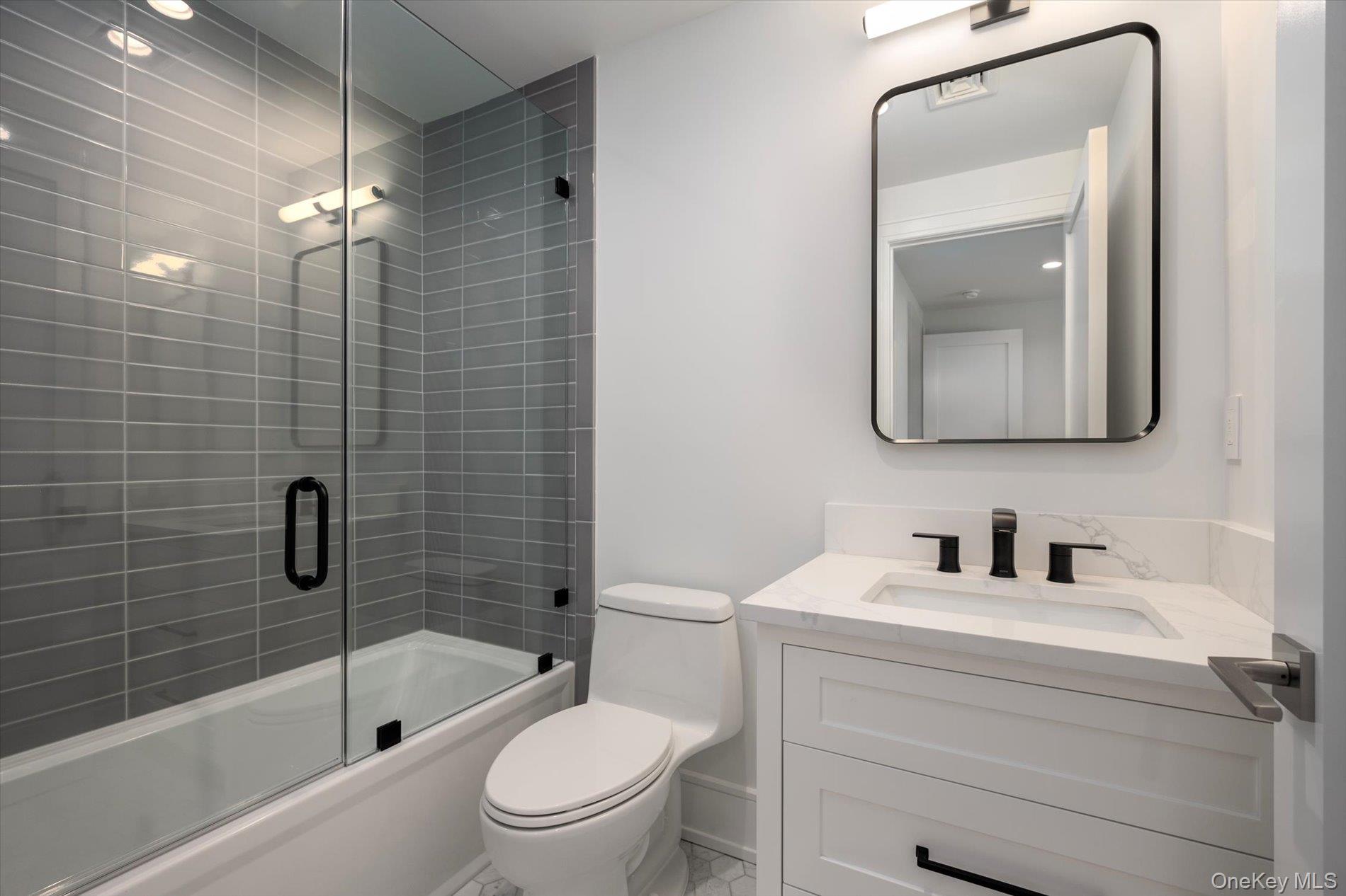 #16 photo, 40 Hewlett Lane, ナッソー郡 Port Washington , NY 11050