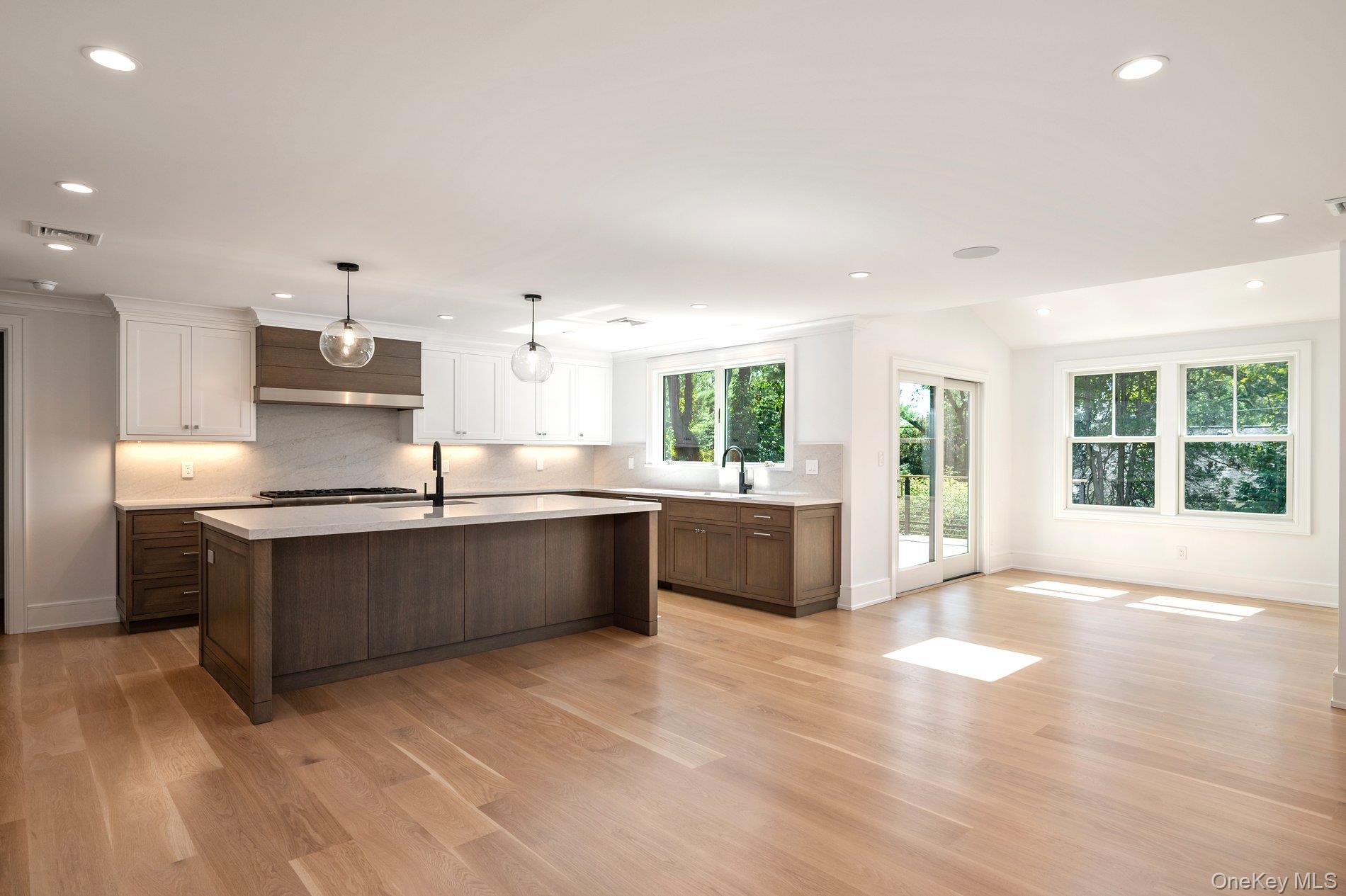 #5 photo, 40 Hewlett Lane, ナッソー郡 Port Washington , NY 11050