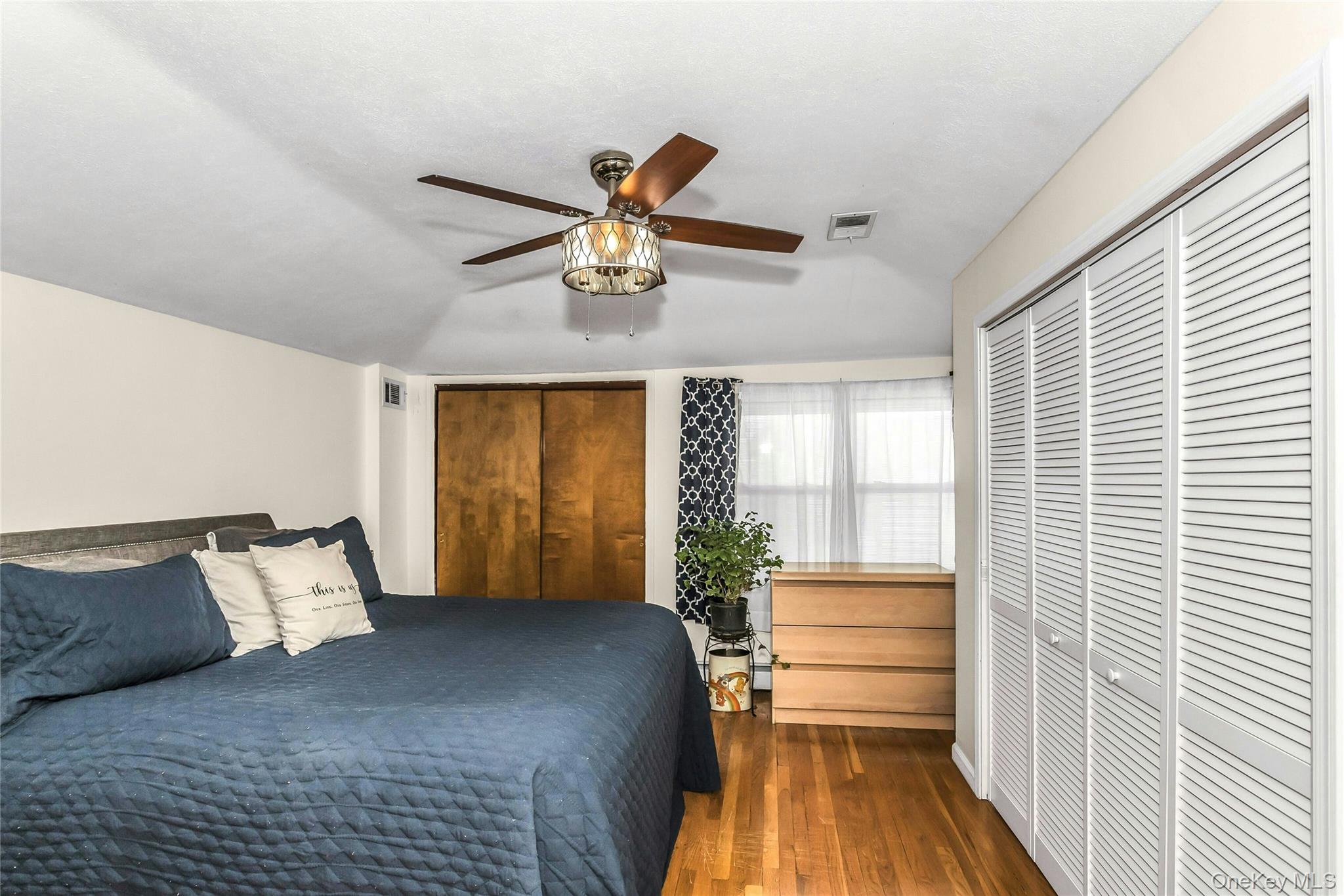 #12 photo, 102 Burgher Avenue, Staten Island , NY 10304