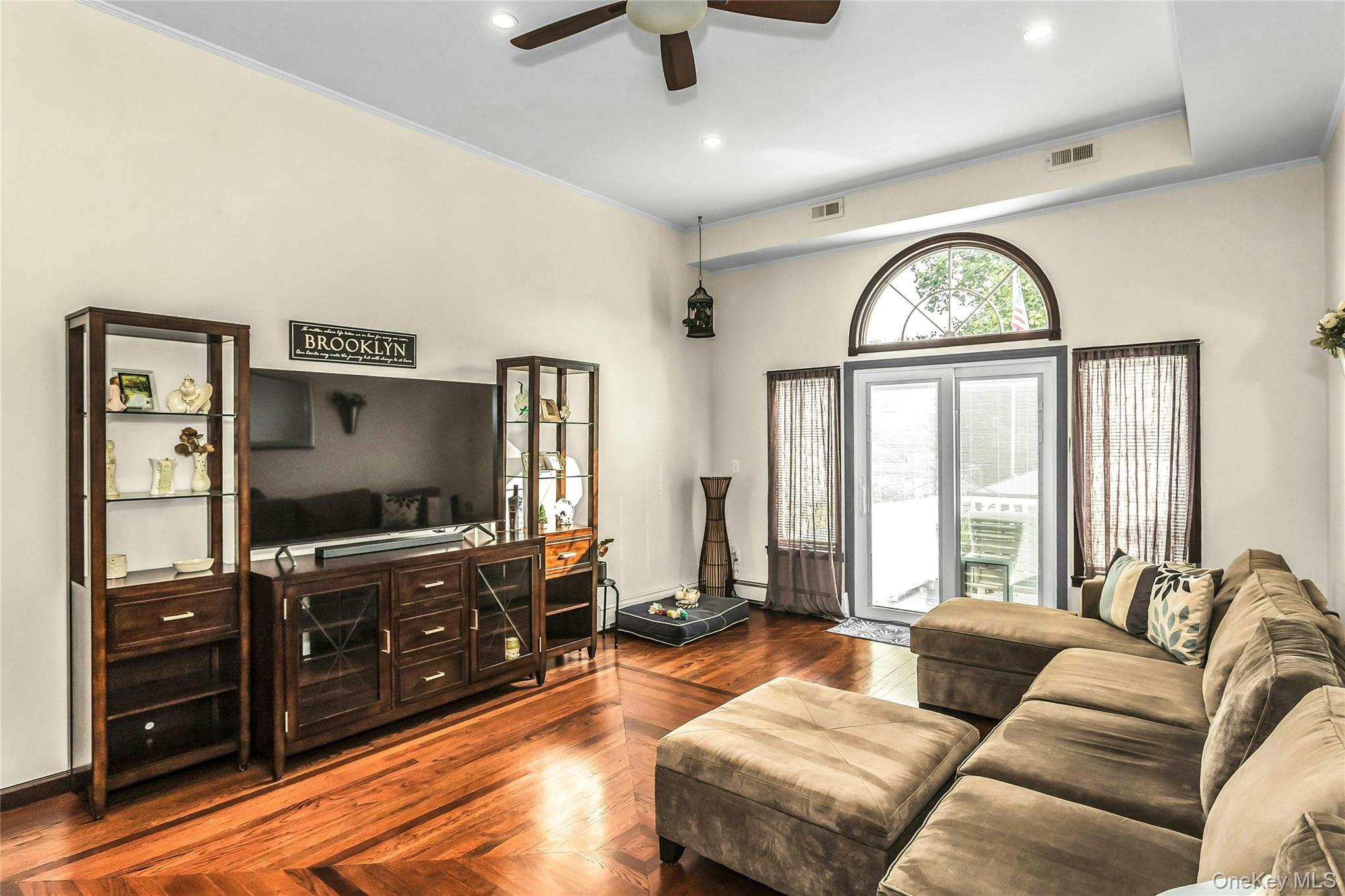 #6 photo, 102 Burgher Avenue, Staten Island , NY 10304