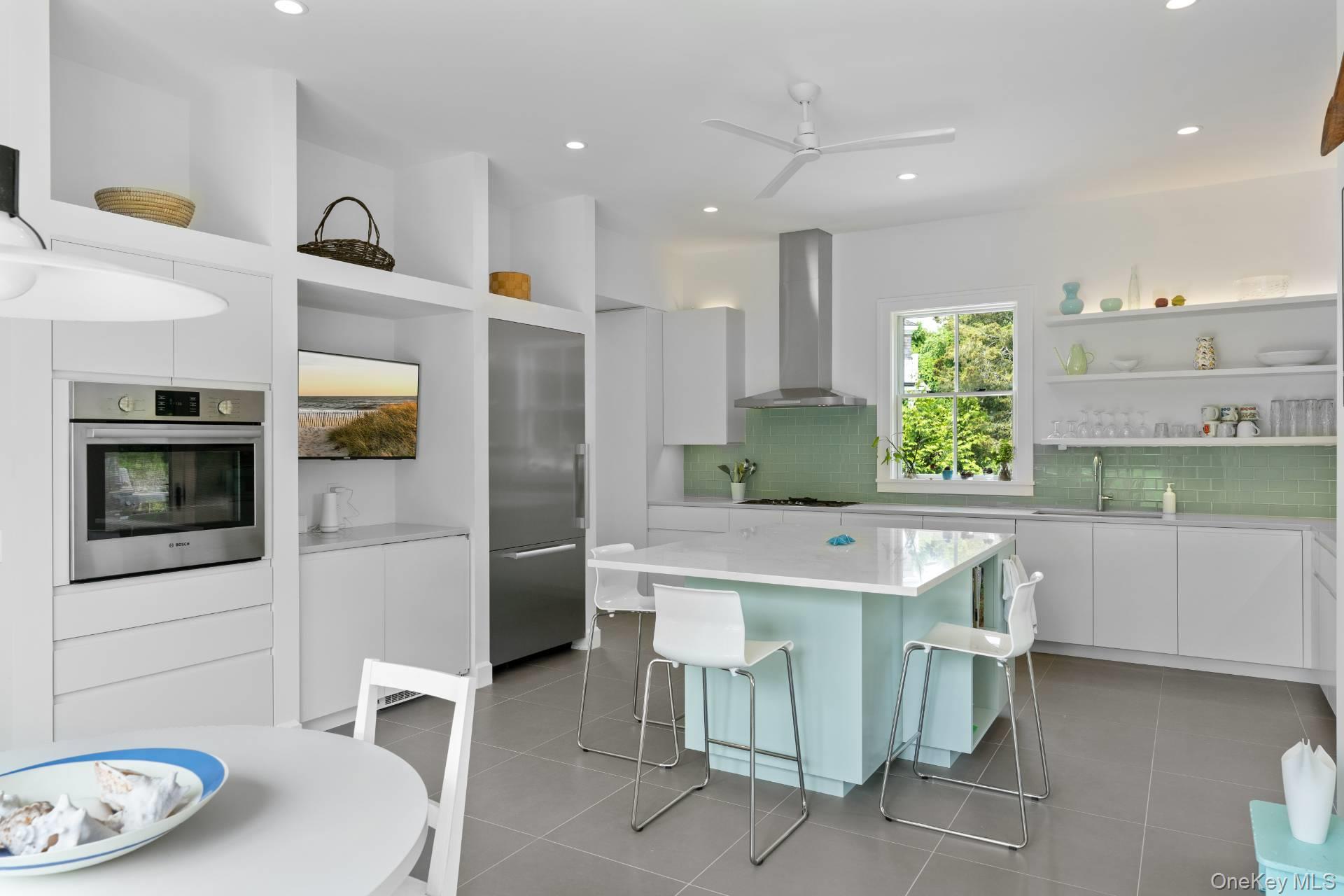 #12 photo, 26 Georgian Lane, Water Mill , NY 11976