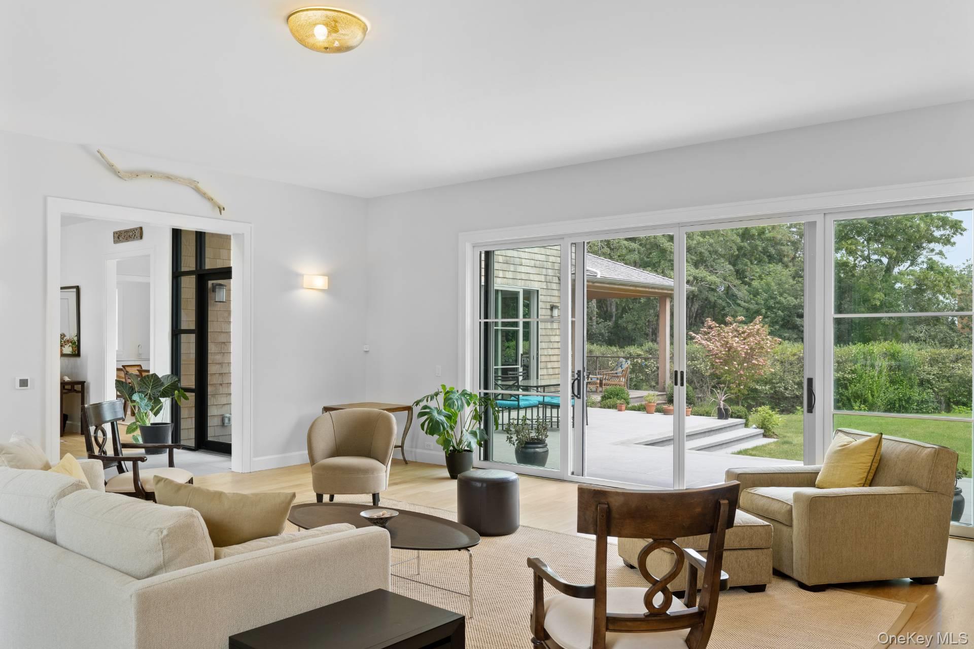 #8 photo, 26 Georgian Lane, Water Mill , NY 11976