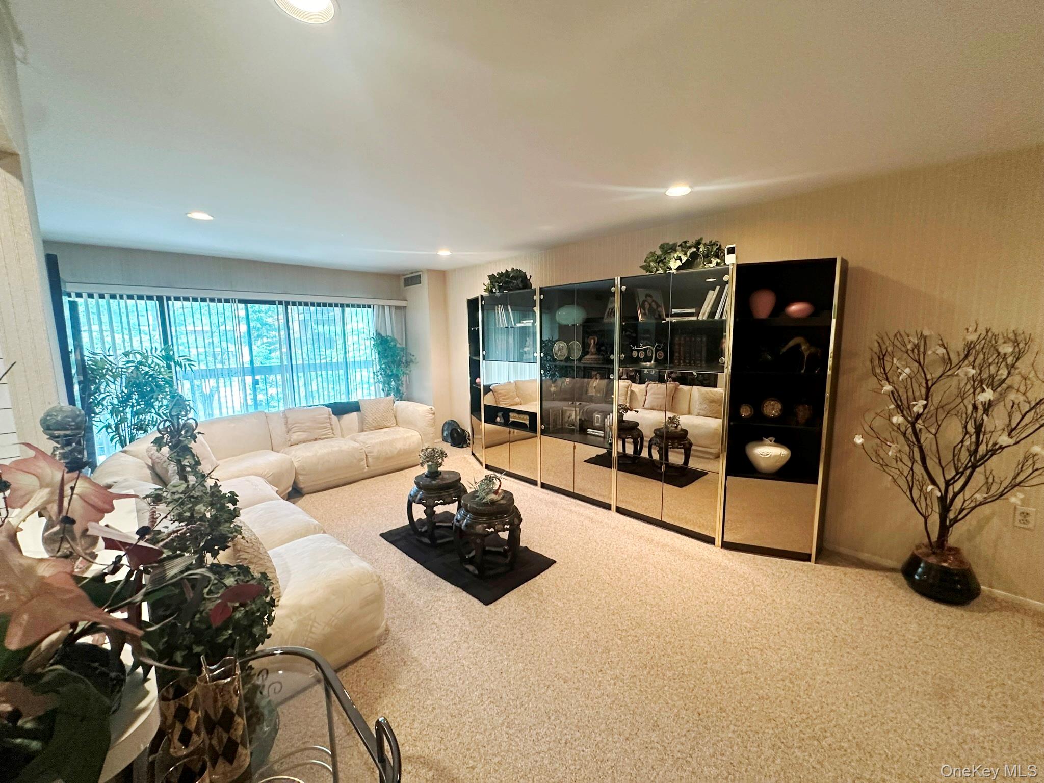 #12 photo, 376 Central Avenue, Lawrence , NY 11559