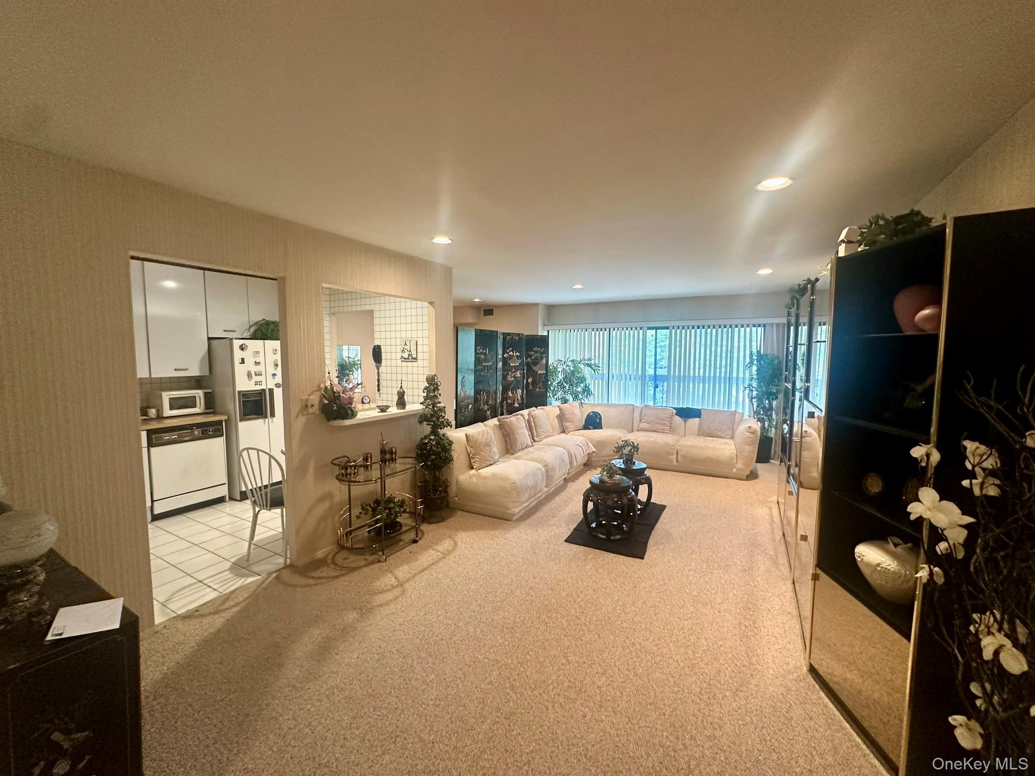 #9 photo, 376 Central Avenue, Lawrence , NY 11559