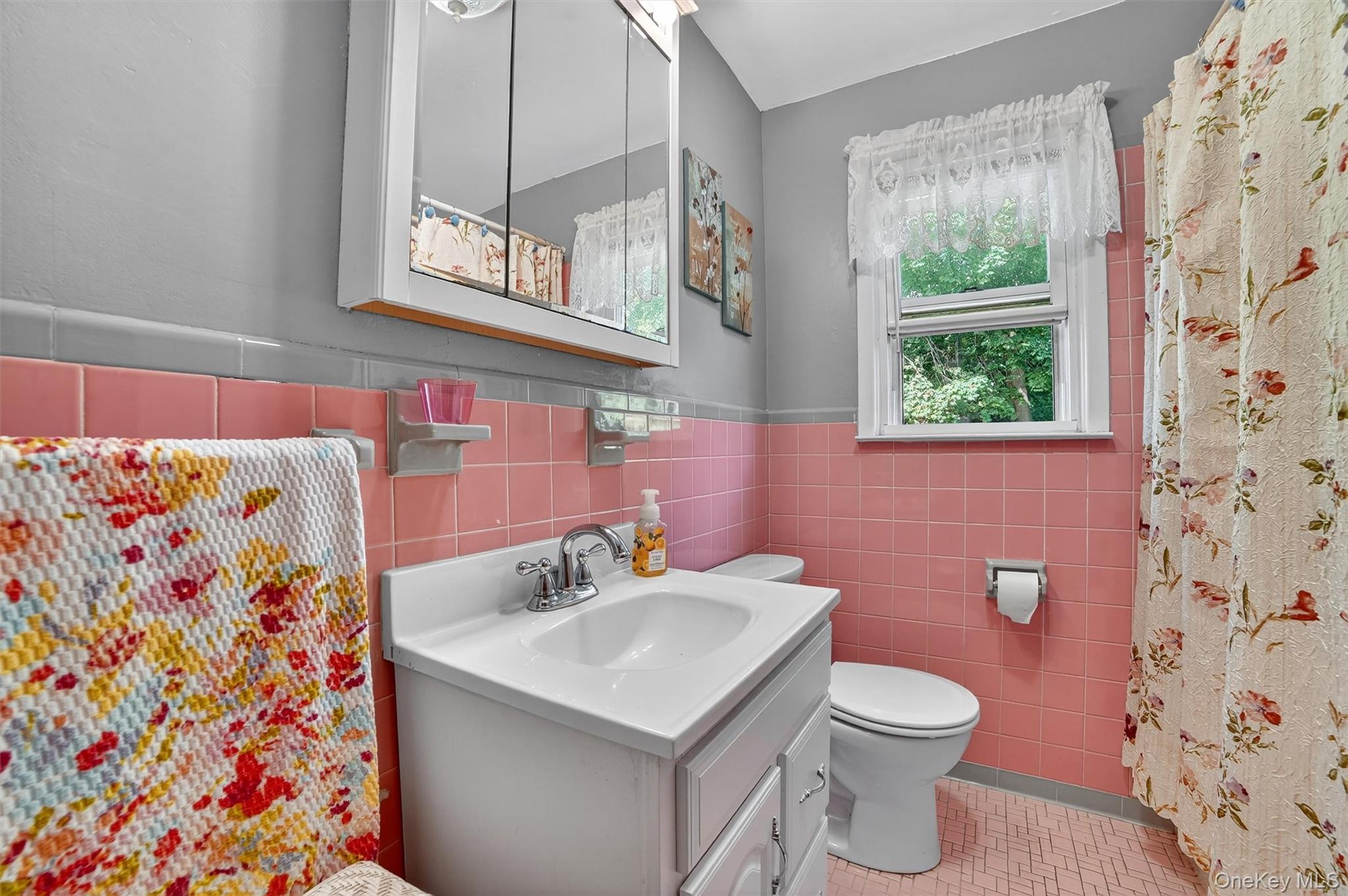 #19 photo, 331 Sommerville Place, Yonkers , NY 10703