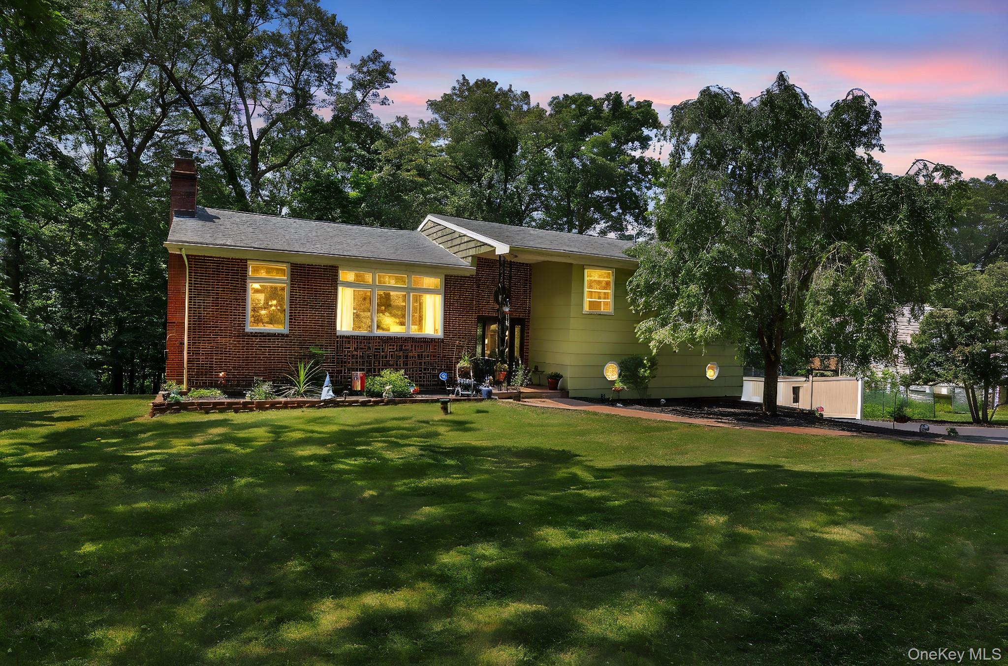 #1 photo, 313 Chestnut Avenue, New Windsor , NY 12553