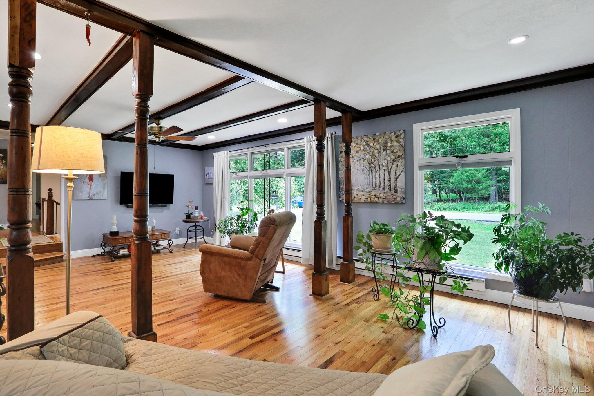 #13 photo, 313 Chestnut Avenue, New Windsor , NY 12553