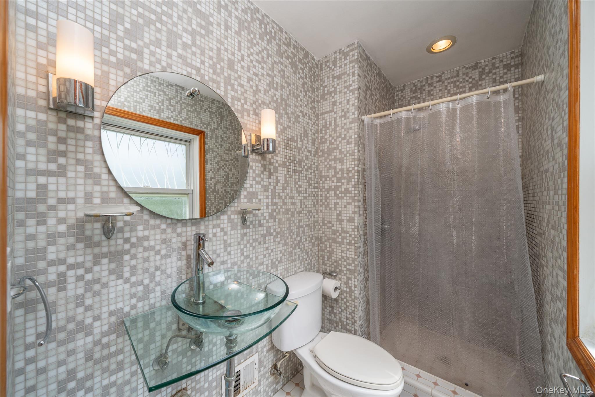 #16 photo, 130 Wood Hollow Lane, New Rochelle , NY 10804