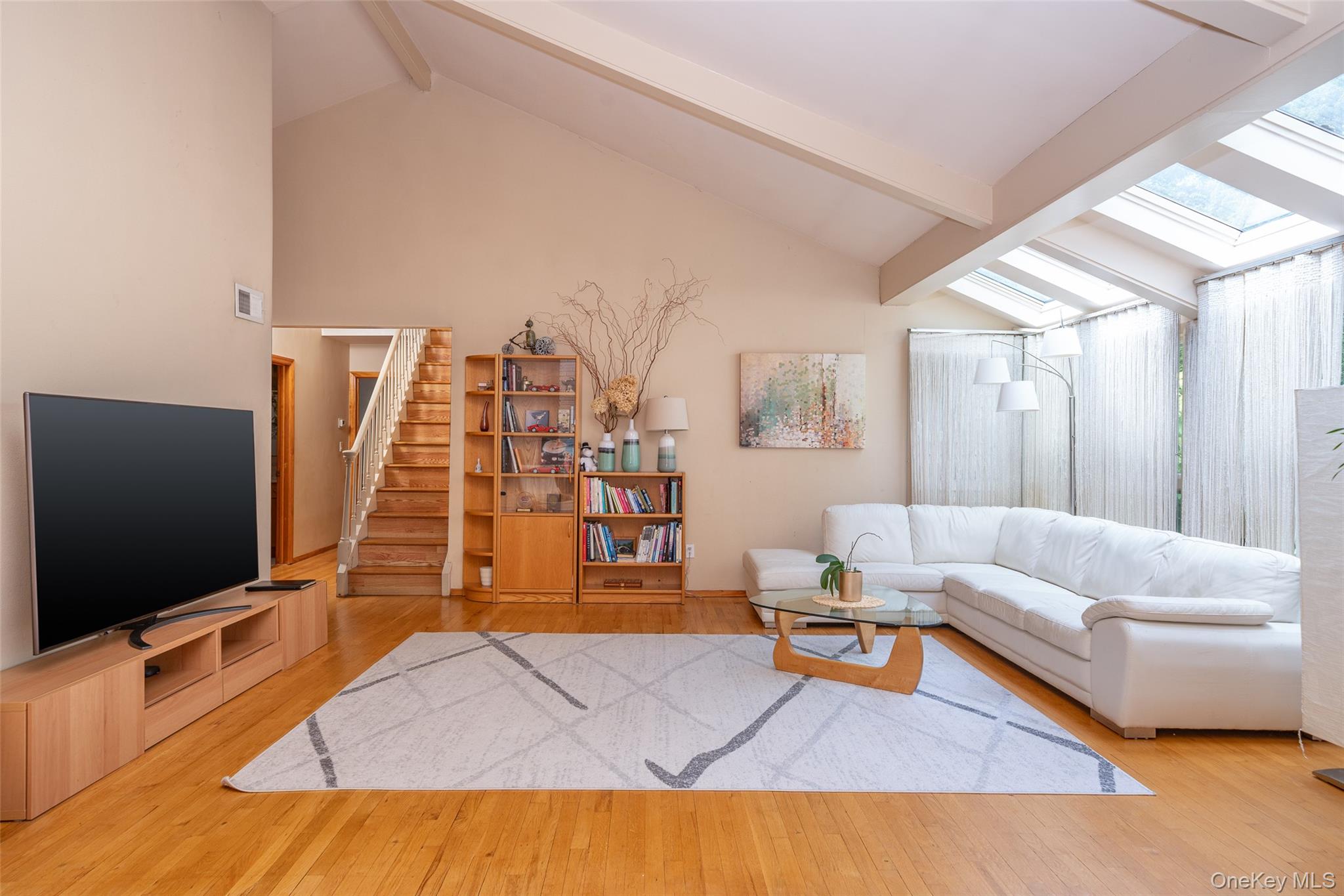 #6 photo, 130 Wood Hollow Lane, New Rochelle , NY 10804