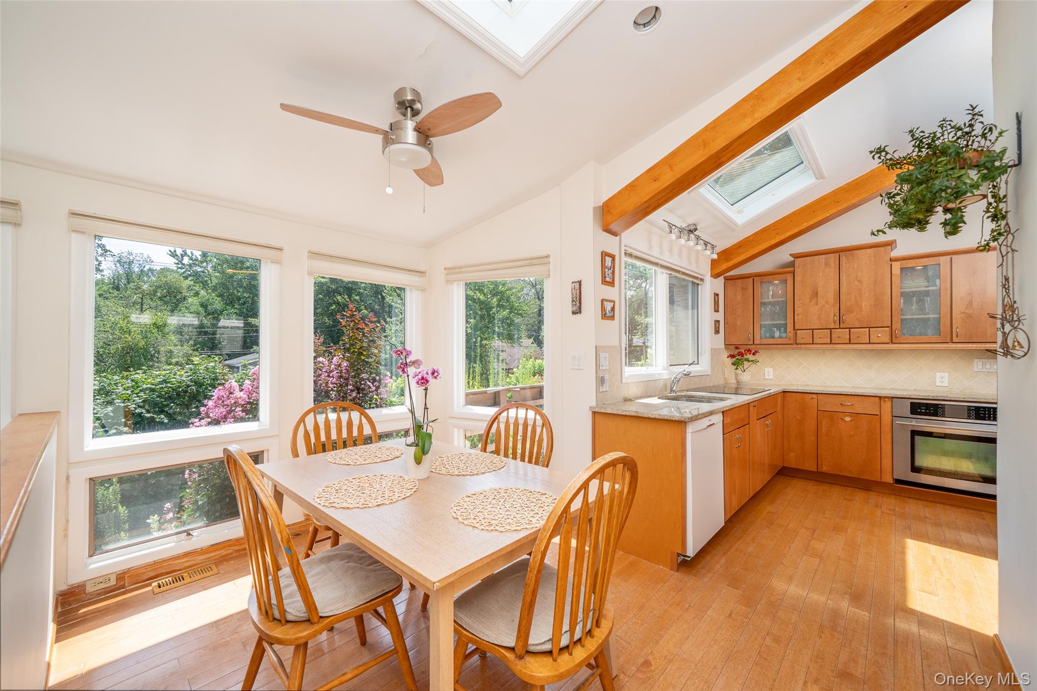 #7 photo, 130 Wood Hollow Lane, New Rochelle , NY 10804