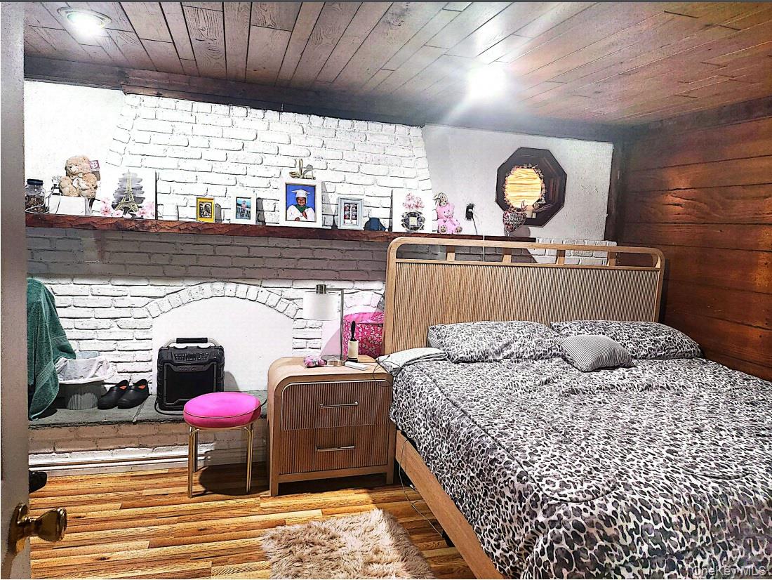 #11 photo, 112 S Bedford Avenue, Islandia , NY 11749