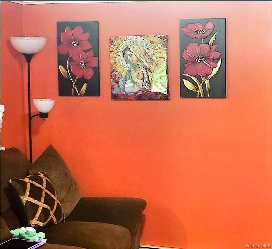 #4 photo, 112 S Bedford Avenue, Islandia , NY 11749