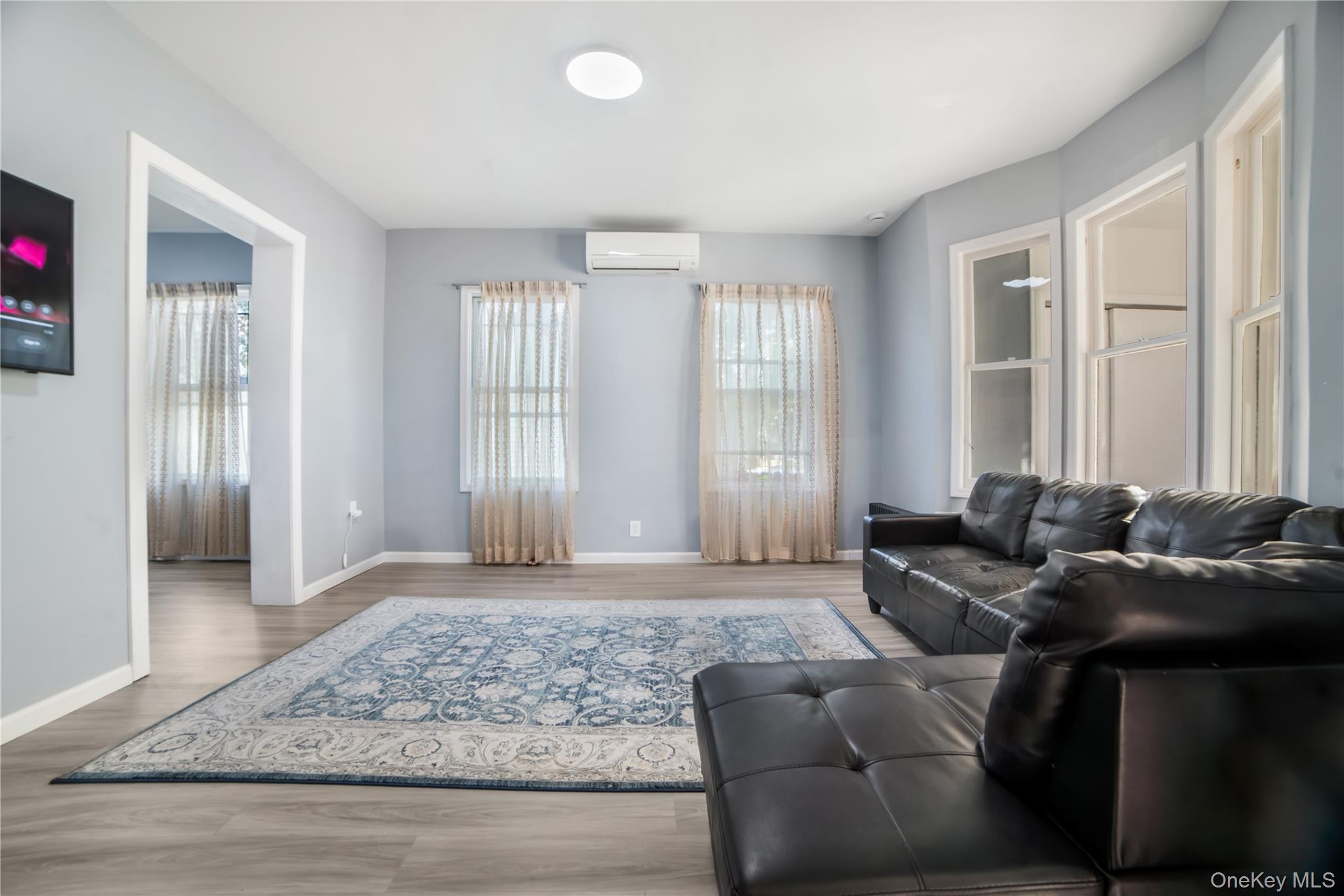 #3 photo, 7 Willis Avenue, Floral Park , NY 11001