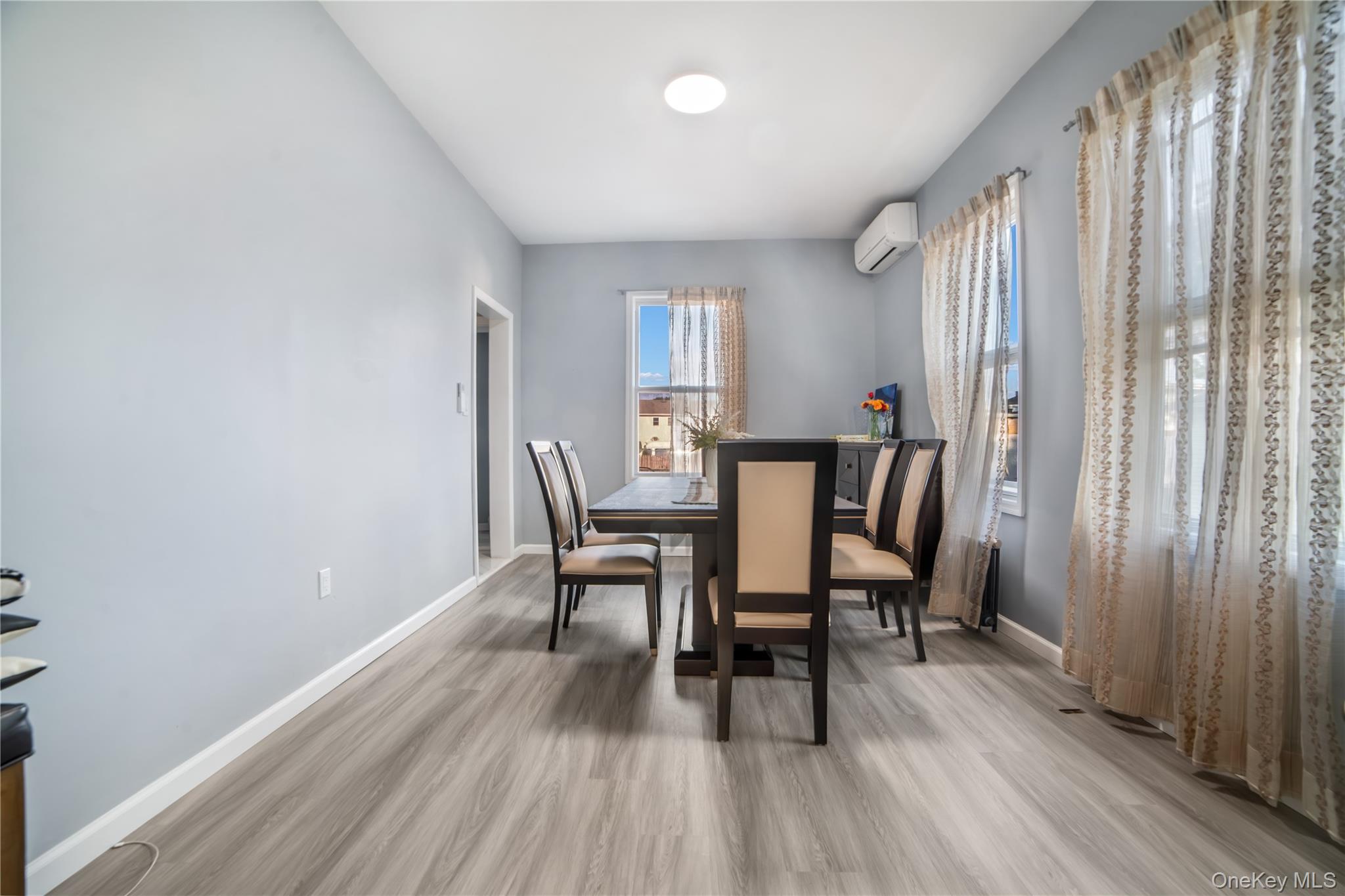 #5 photo, 7 Willis Avenue, Floral Park , NY 11001