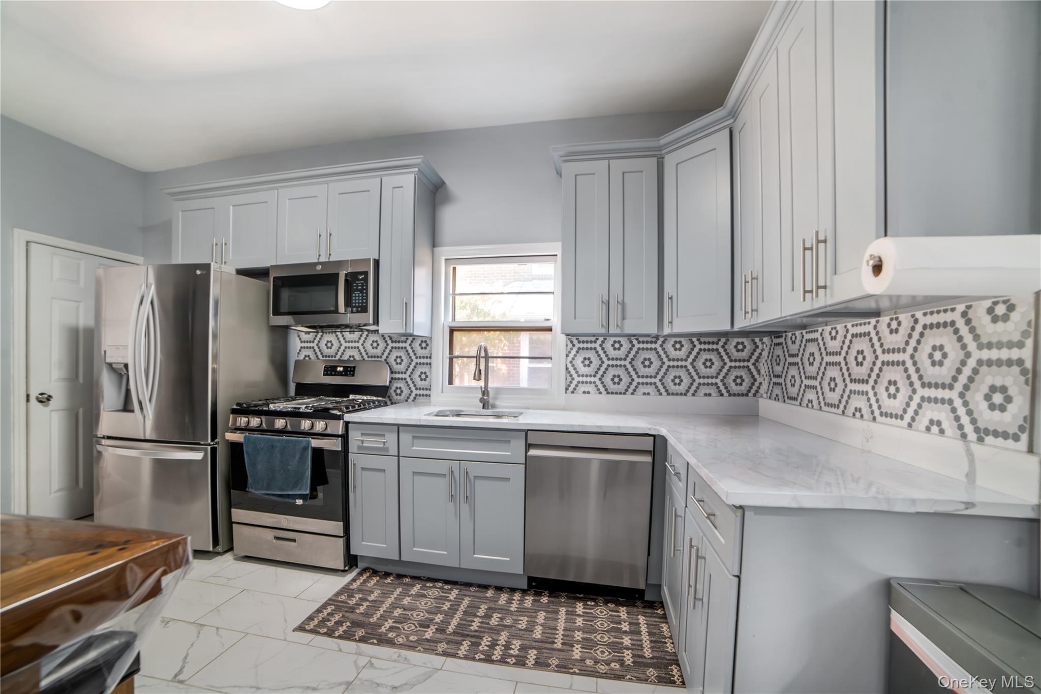 #7 photo, 7 Willis Avenue, Floral Park , NY 11001