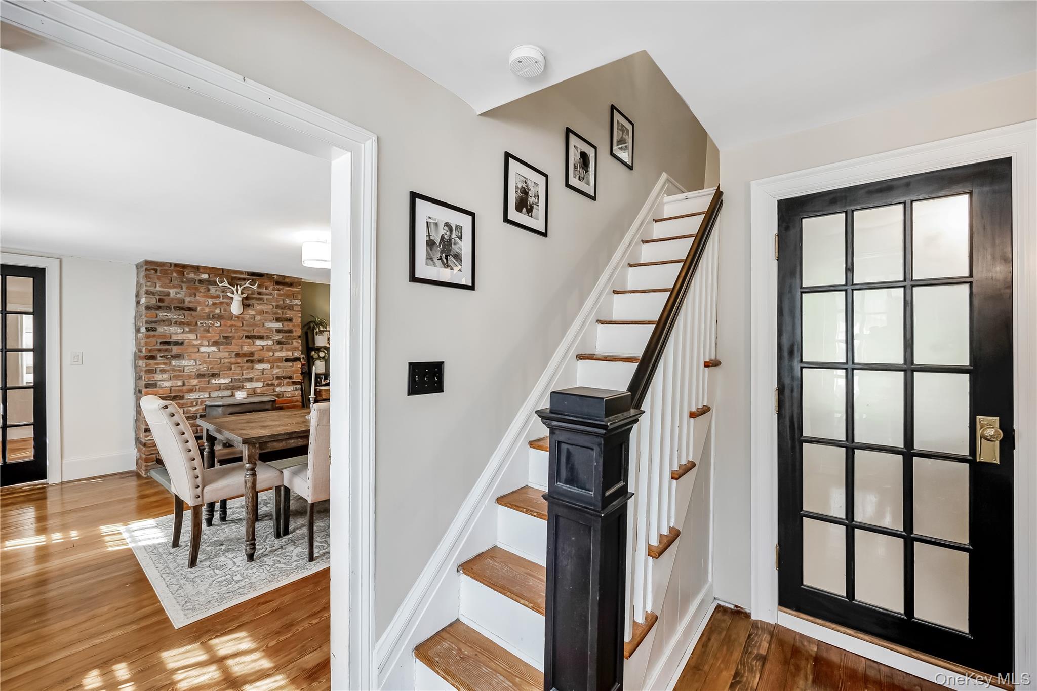 #12 photo, 16 Rider Avenue, Malverne , NY 11565