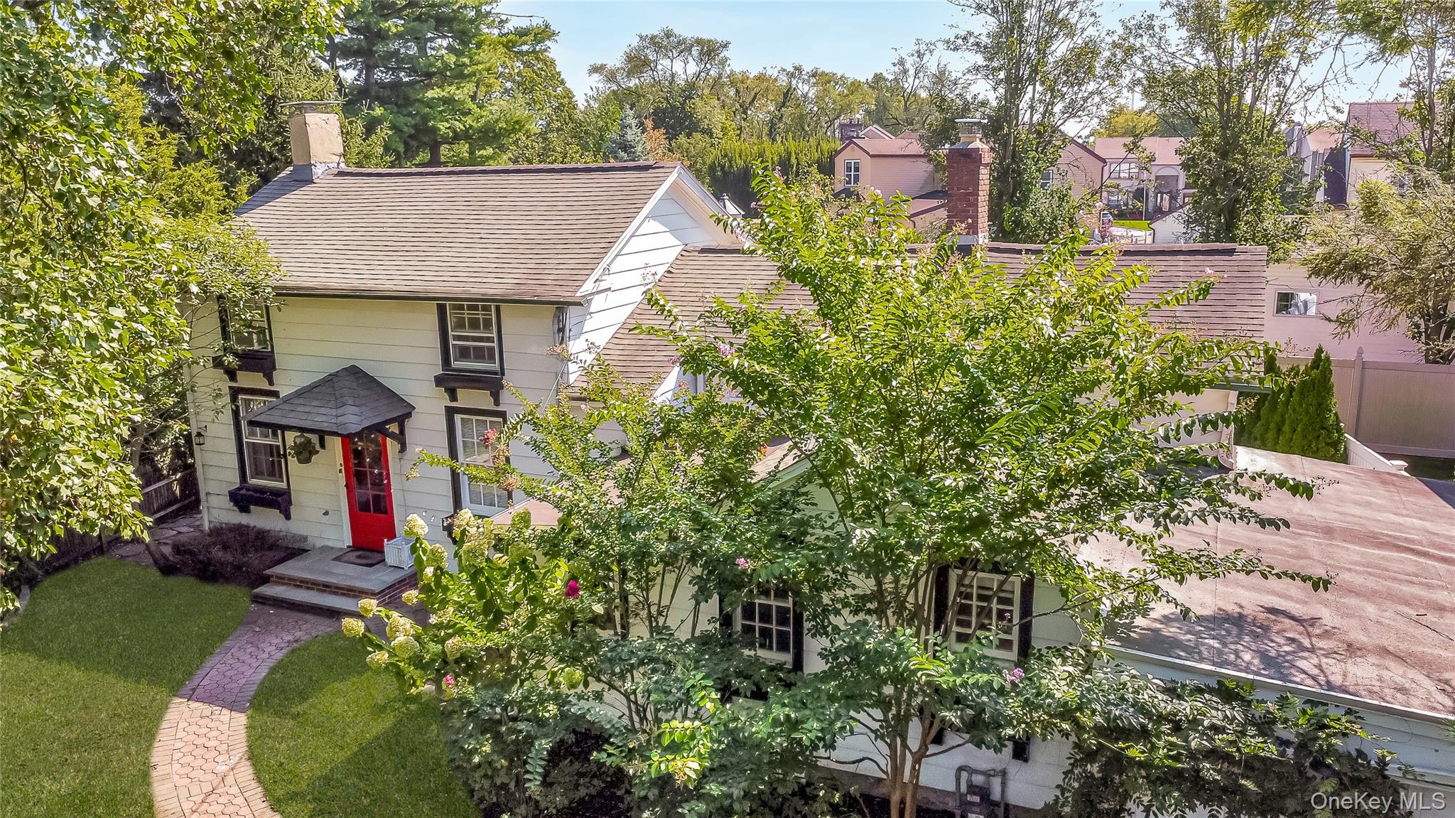 #3 photo, 16 Rider Avenue, Malverne , NY 11565