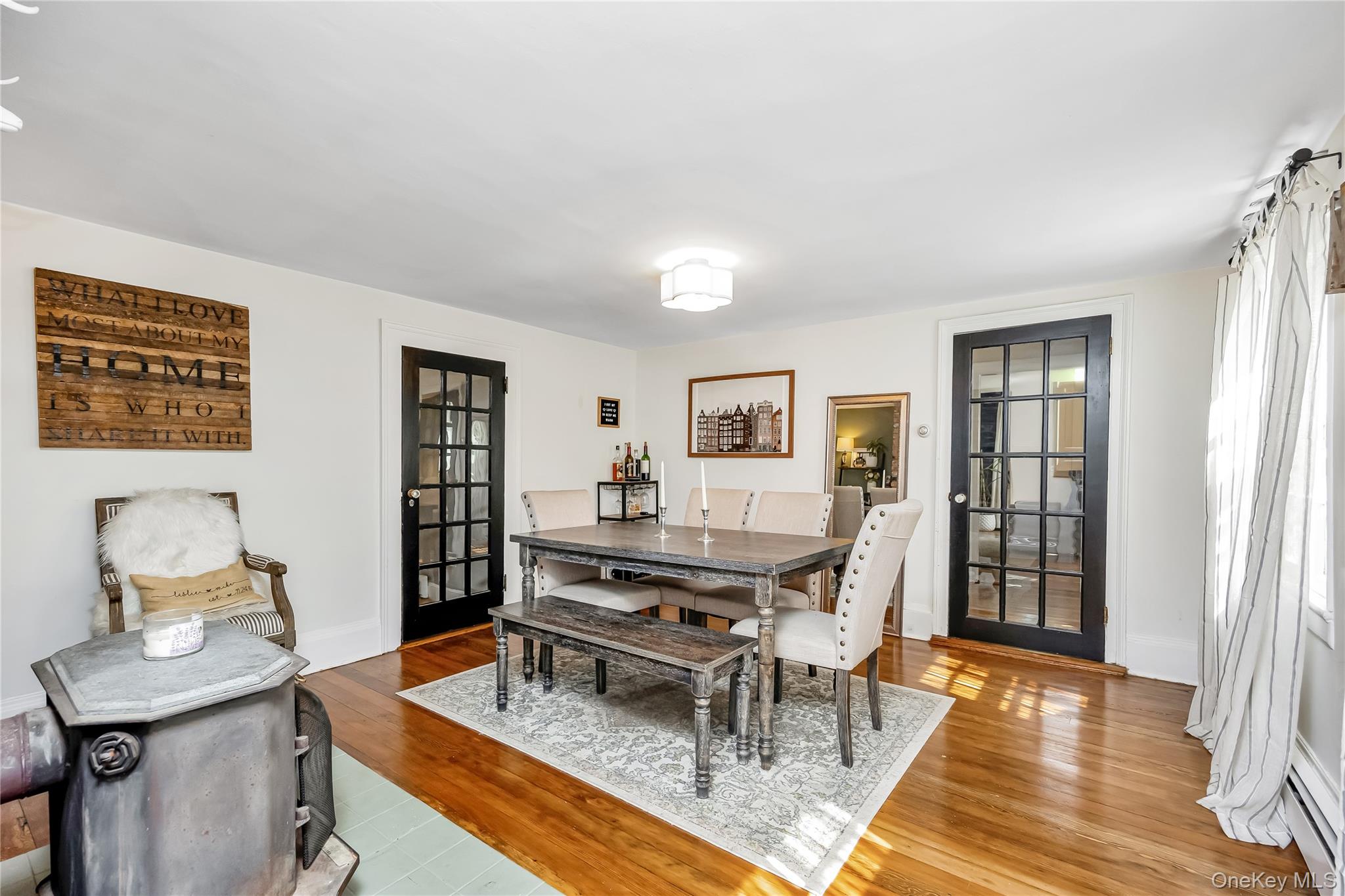 #8 photo, 16 Rider Avenue, Malverne , NY 11565