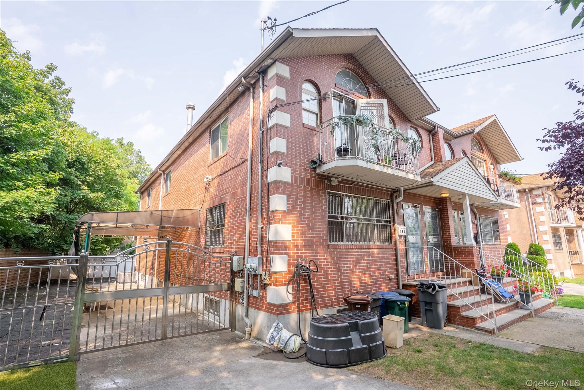 #1 photo, 88-03 70th Drive, 皇后区 森林小丘 Forest Hills , NY 11375