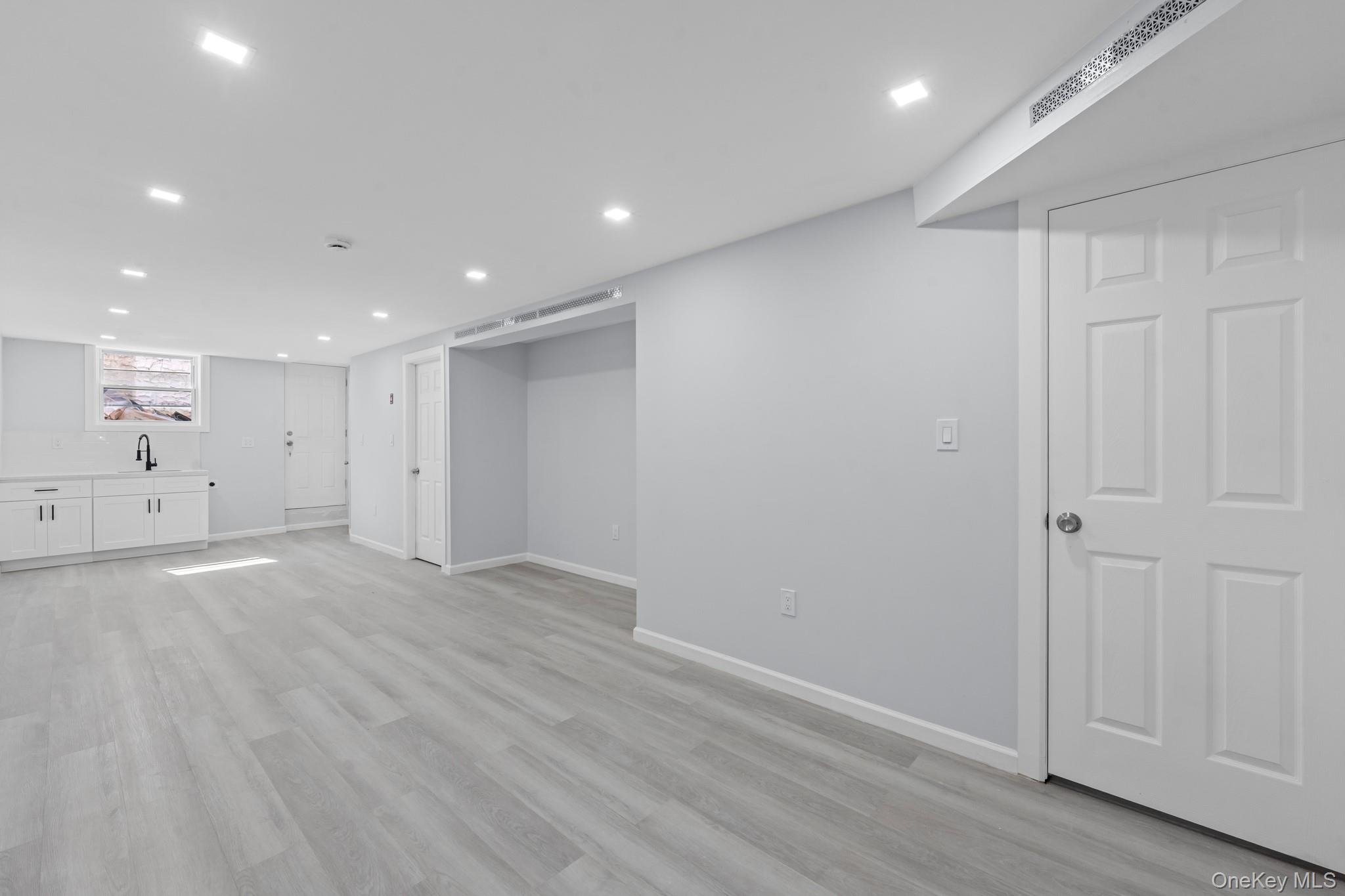 #10 photo, 11008 172nd Street, Saint Albans , NY 11433