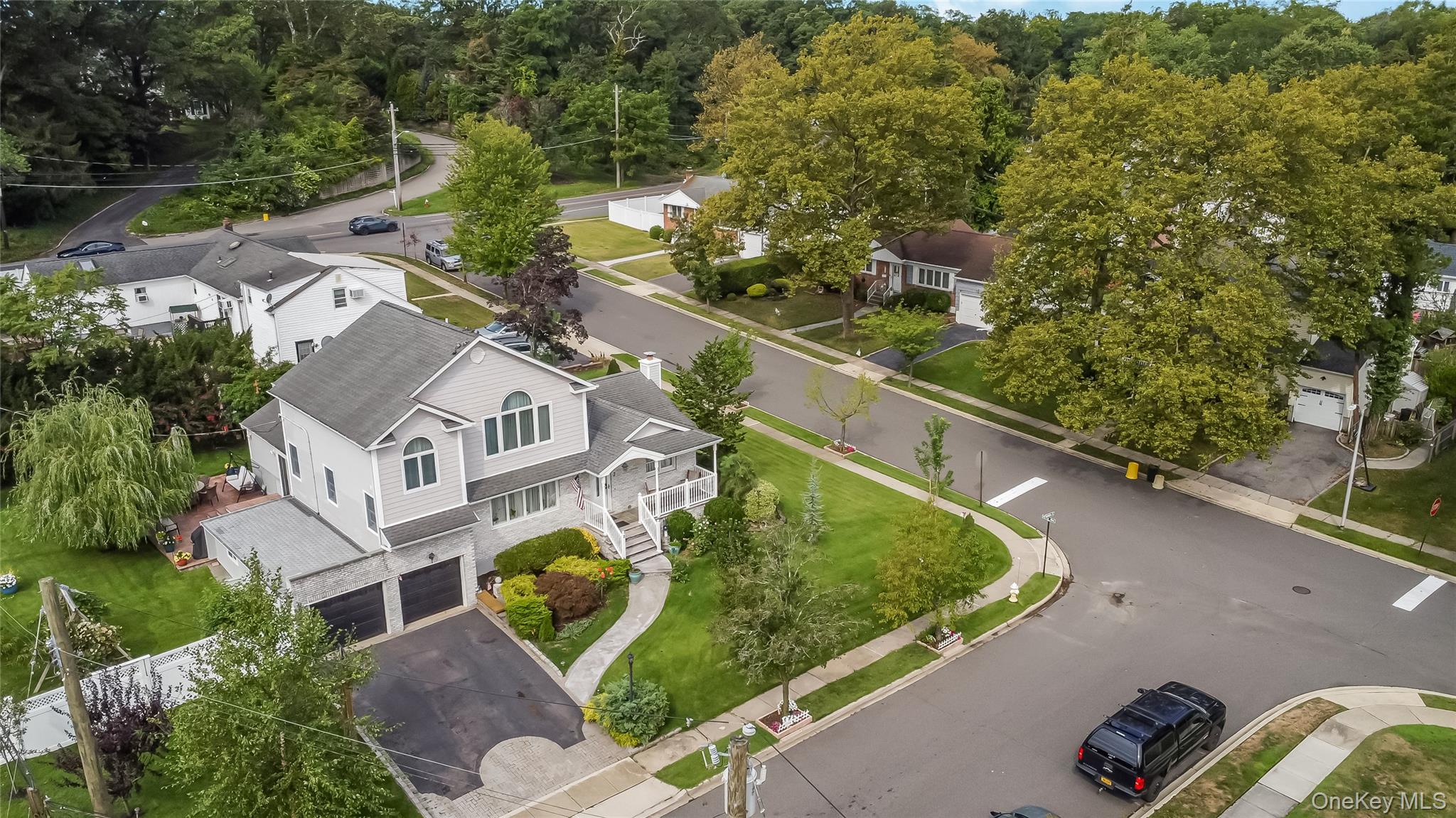 #2 photo, 2 Hamilton Street, Farmingdale , NY 11735