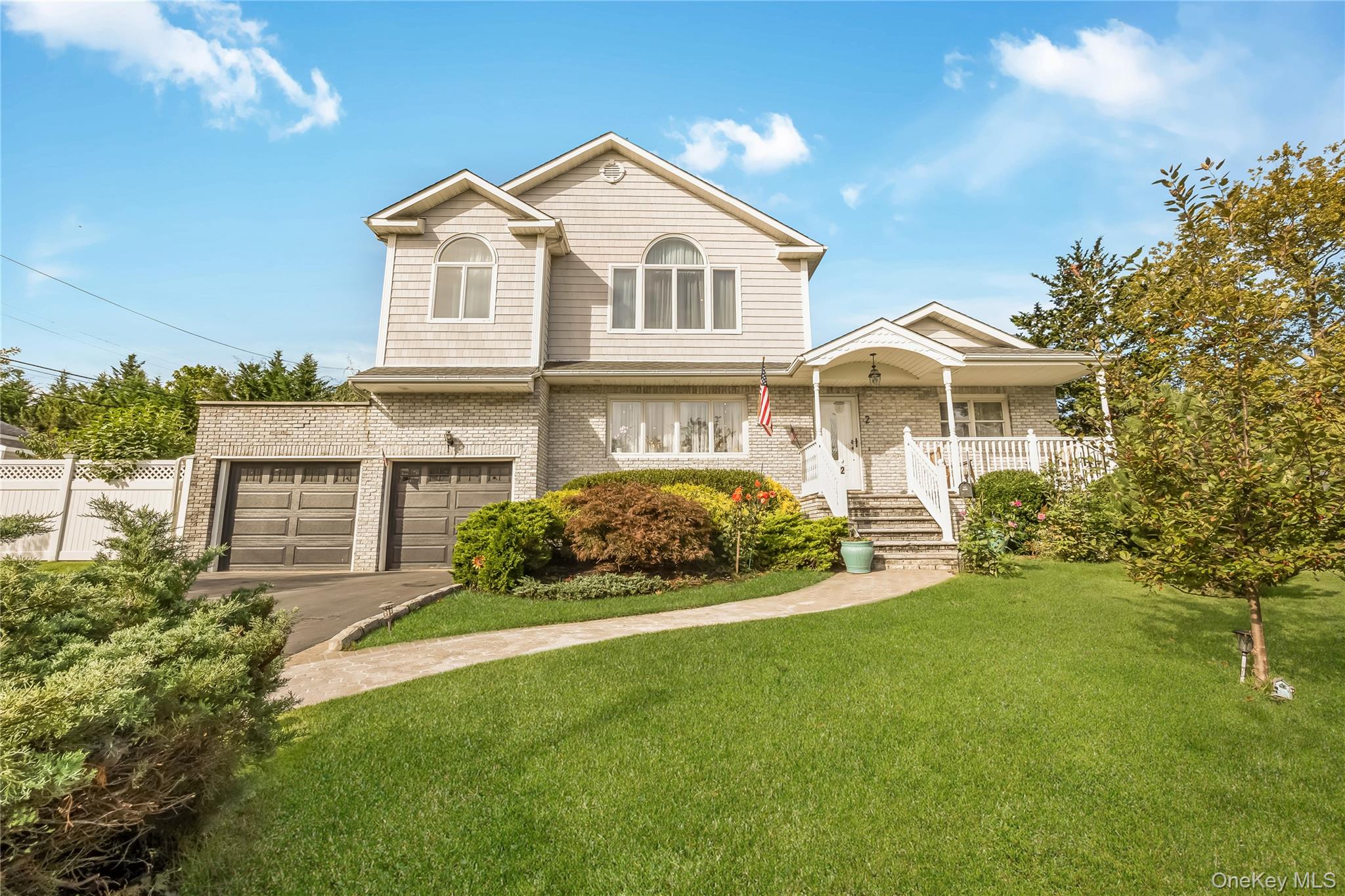 #4 photo, 2 Hamilton Street, Farmingdale , NY 11735