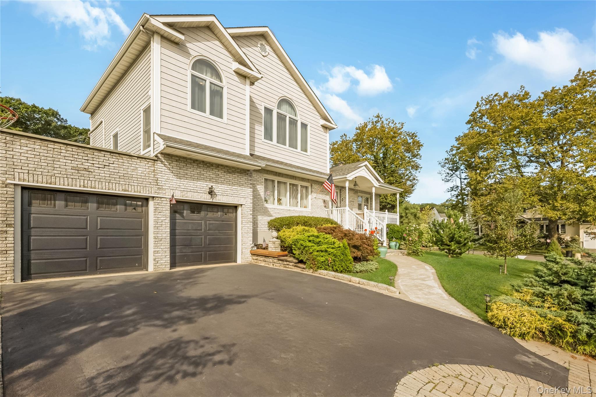 #5 photo, 2 Hamilton Street, Farmingdale , NY 11735