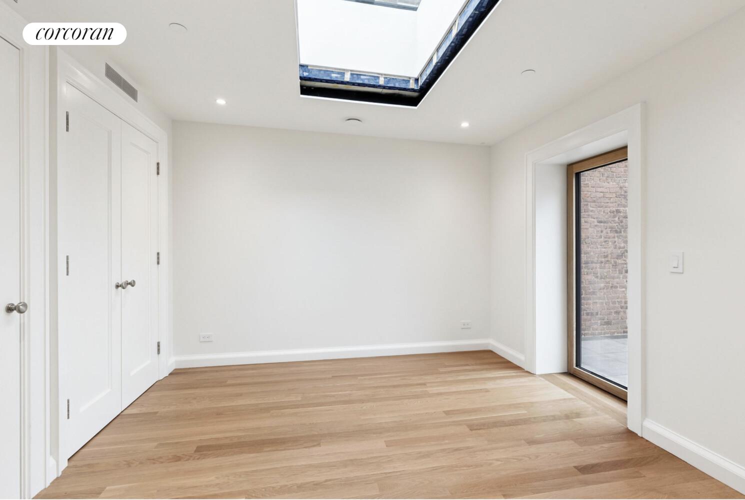 #8 photo, Brooklyn, Brooklyn Heights , NY 11201