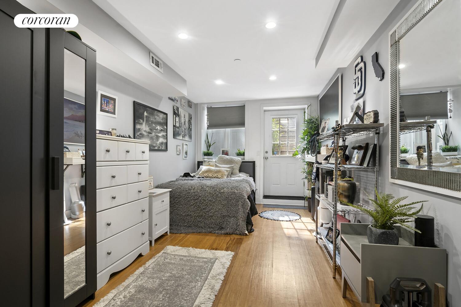 #7 photo, 25-63 38TH Street, クイーンズ区 Astoria , NY 11103