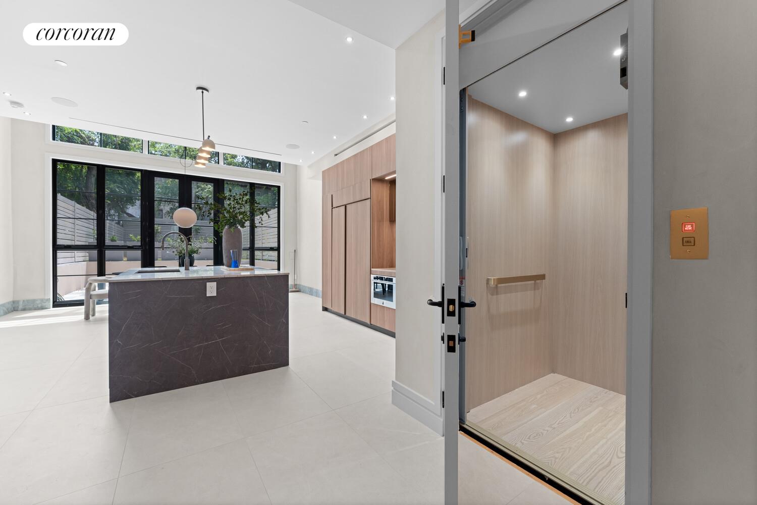 #11 photo, 966 BERGEN Street, ブルックリン区 Crown Heights , NY 11216