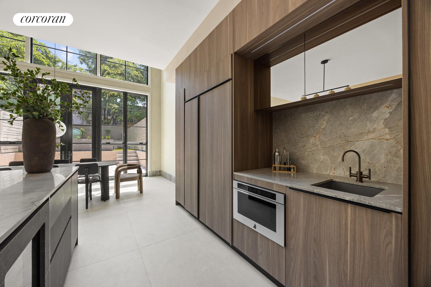 #5 photo, 966 BERGEN Street, ブルックリン区 Crown Heights , NY 11216