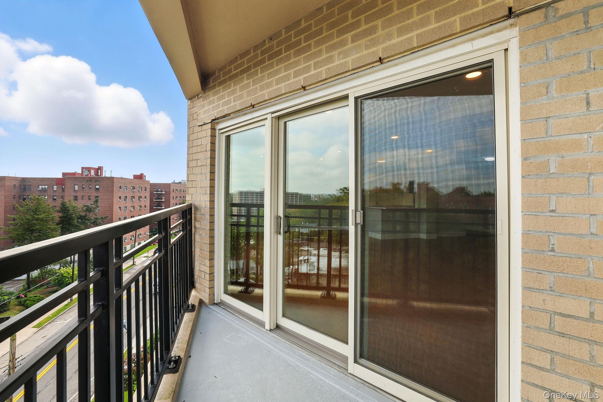 #11 photo, 12 Old Mamaroneck Road, White Plains , NY 10605