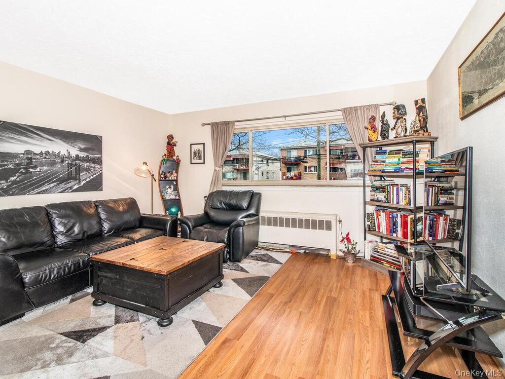 #8 photo, 4345 Baychester Avenue, Bronx , NY 10466