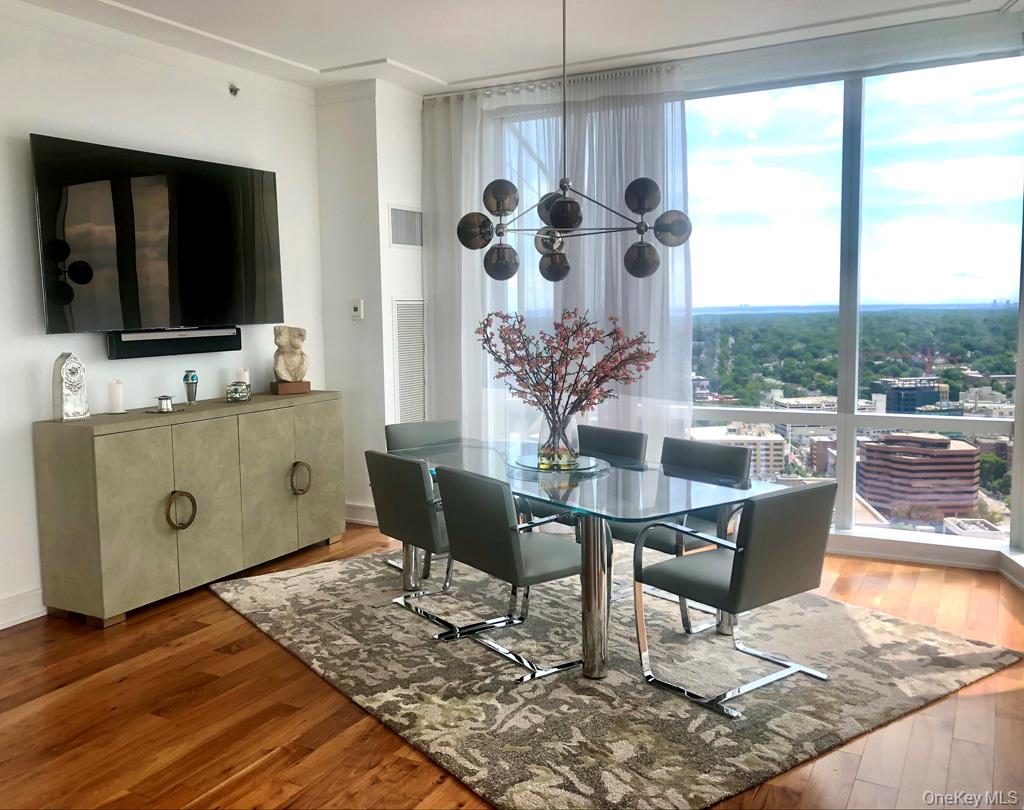 #7 photo, 5 Renaissance Square, White Plains , NY 10601