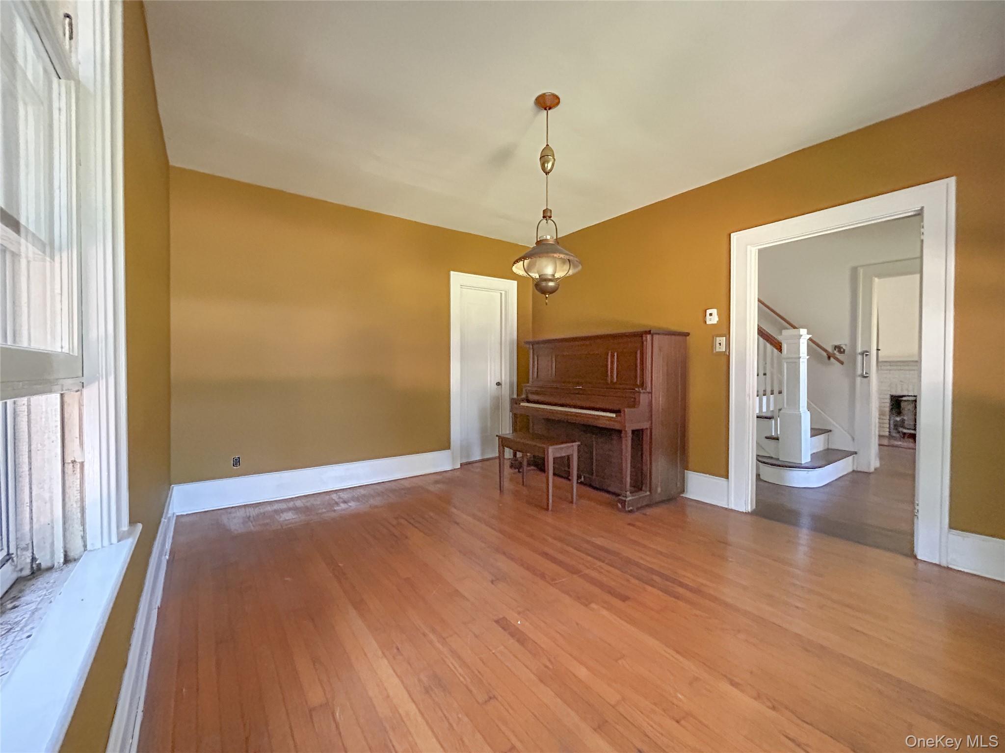 #6 photo, 18 Beechwood Park, Poughkeepsie , NY 12601