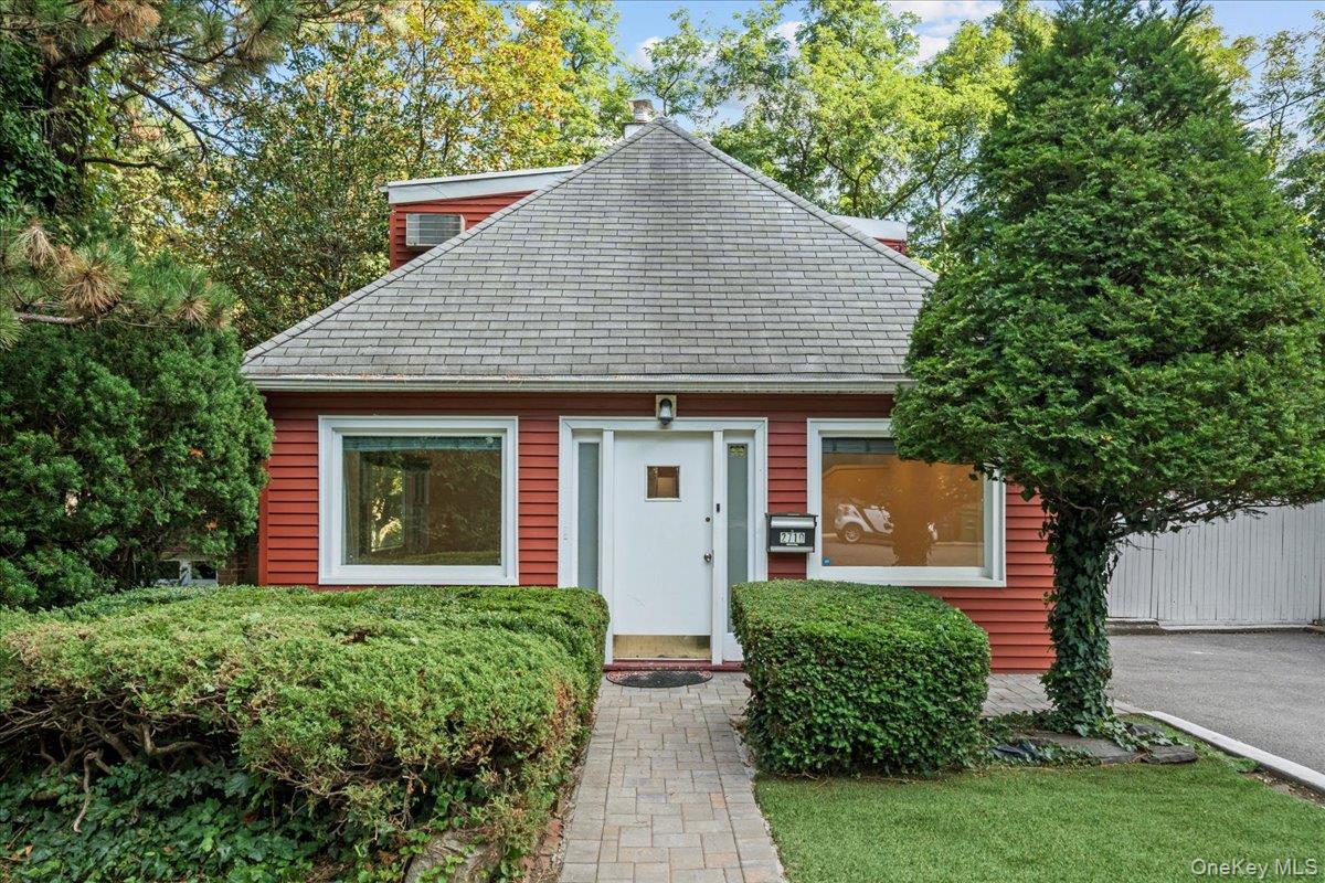 #1 photo, 2710 Edgehill Avenue, Bronx , NY 10463