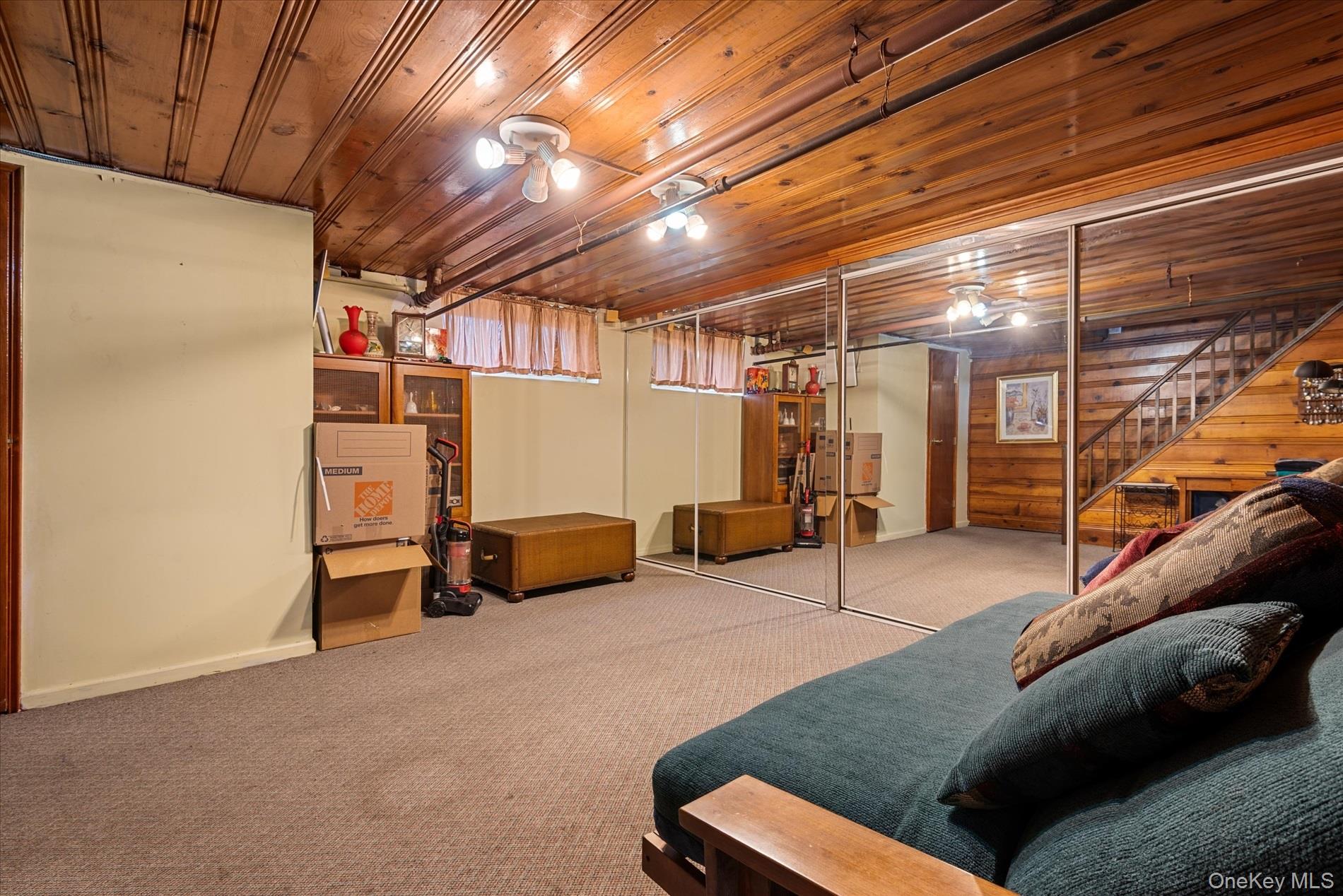 #14 photo, 30-63 85th Street, クイーンズ区 East Elmhurst , NY 11370