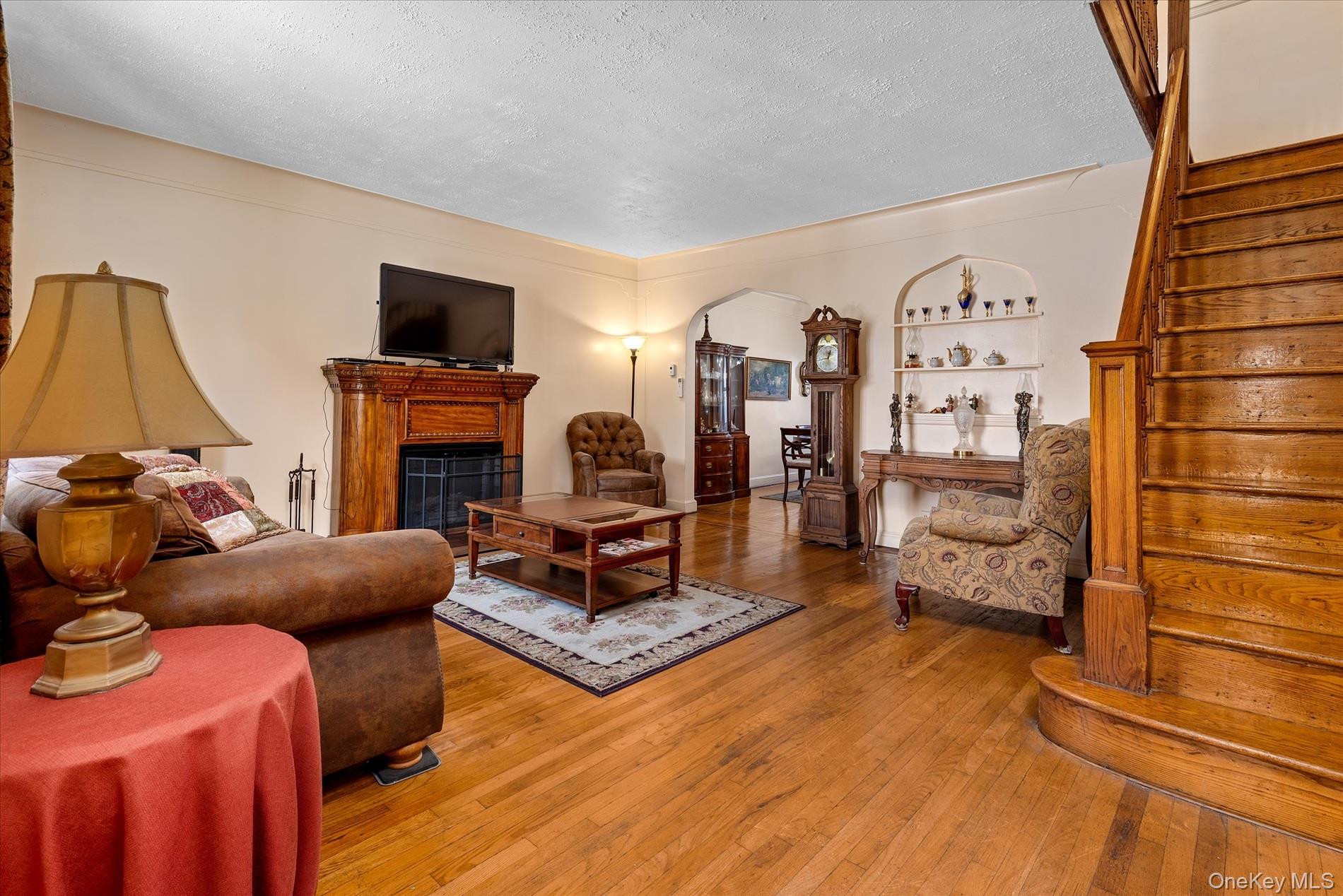 #2 photo, 30-63 85th Street, クイーンズ区 East Elmhurst , NY 11370