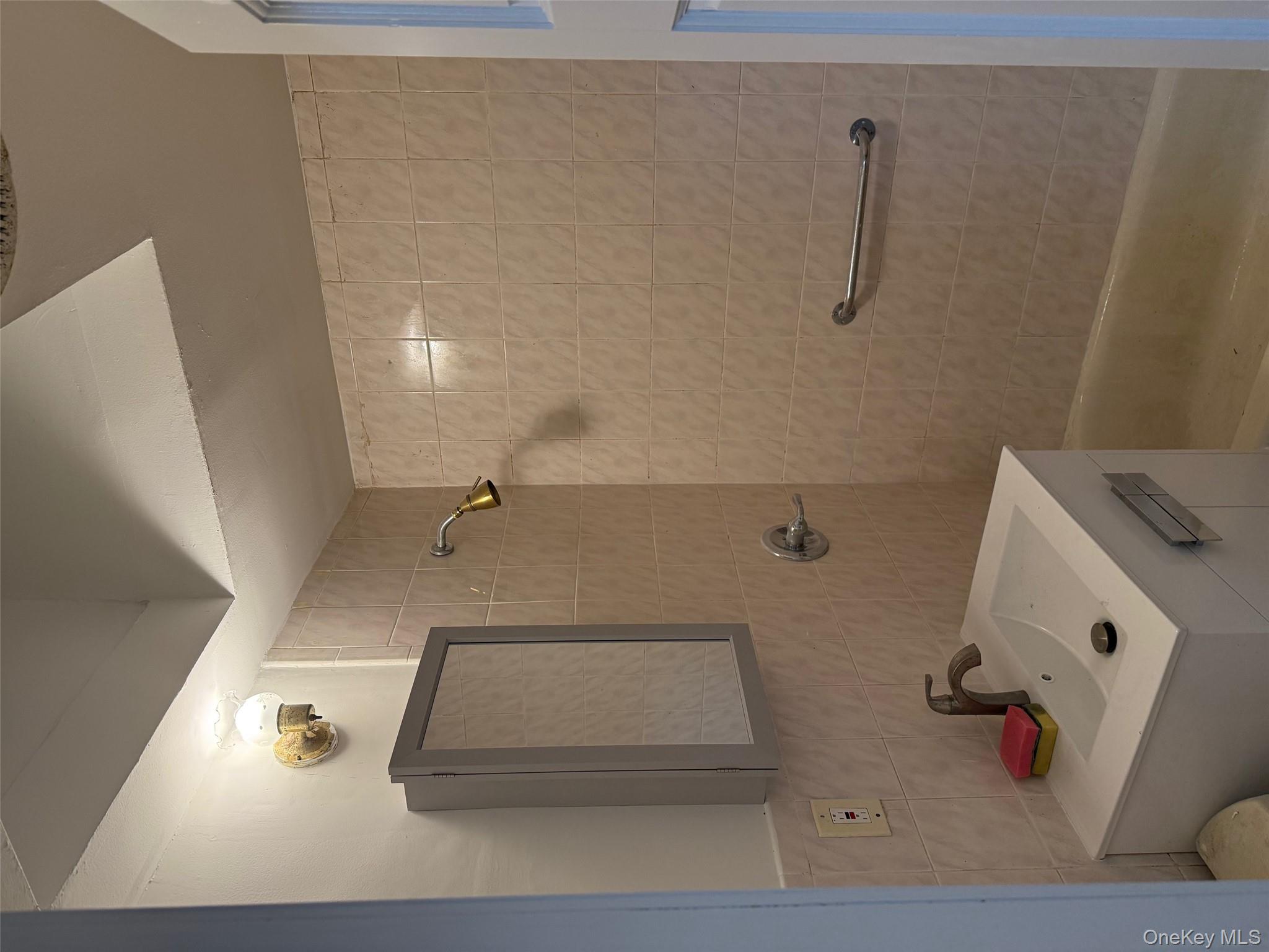 #8 photo, 61 Montauk Avenue, Brooklyn , NY 11208