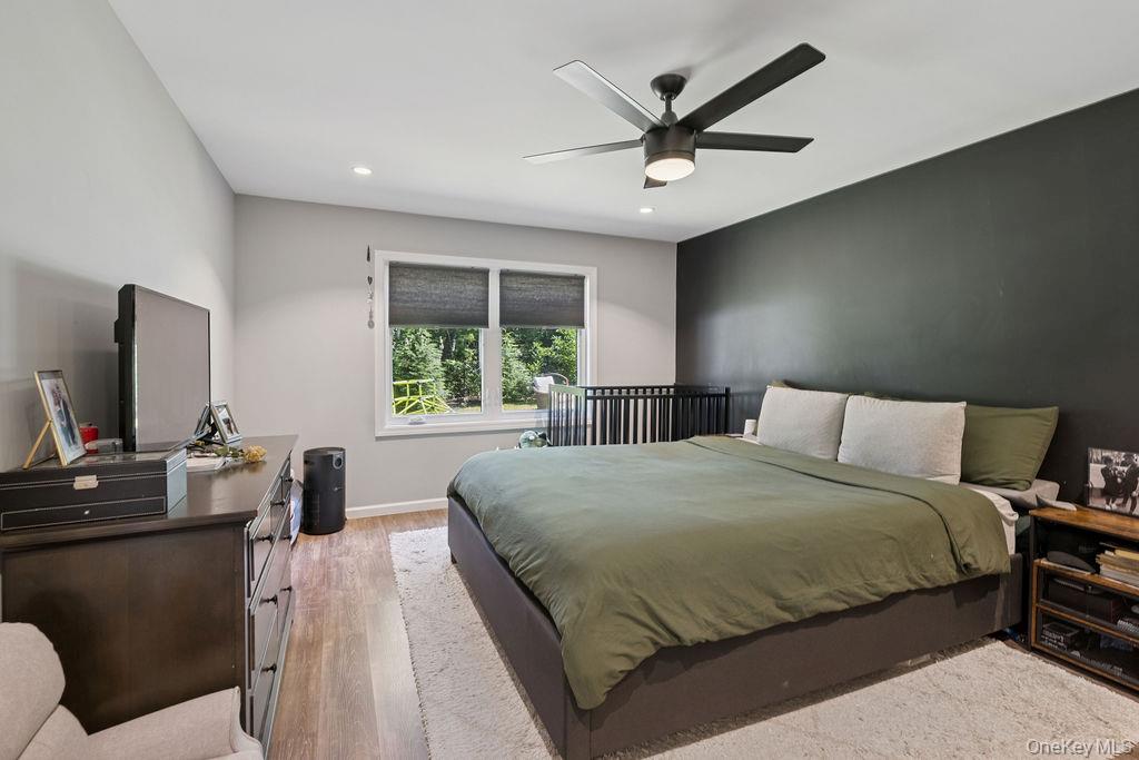 #18 photo, 30 Lone Oak Path, Smithtown , NY 11787