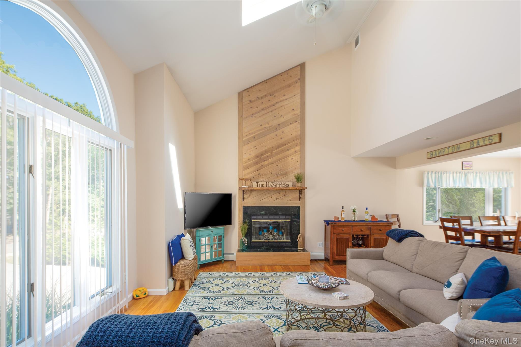 #6 photo, 27 Newtown Court, サフォーク郡 Hampton Bays , NY 11946